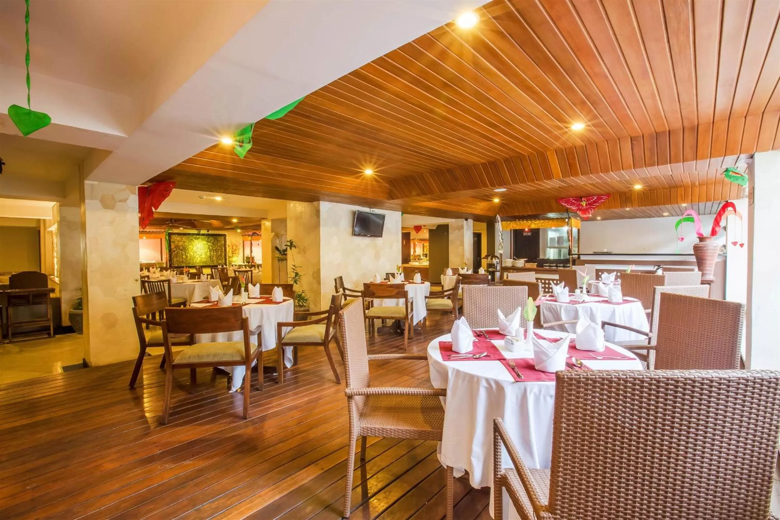 Restaurant/places to eat in Royal Regantris Kuta