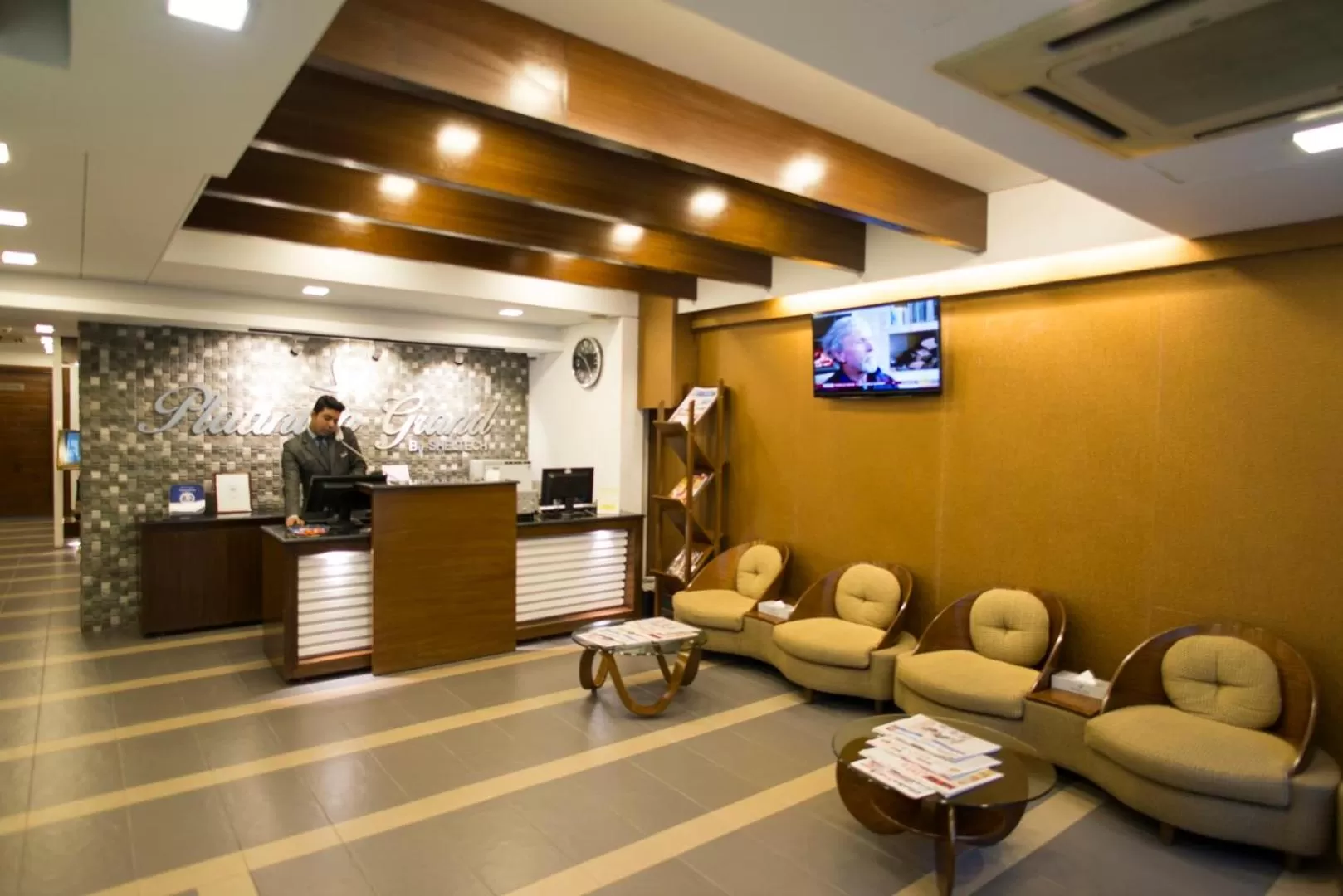 Lobby or reception in Platinum Grand