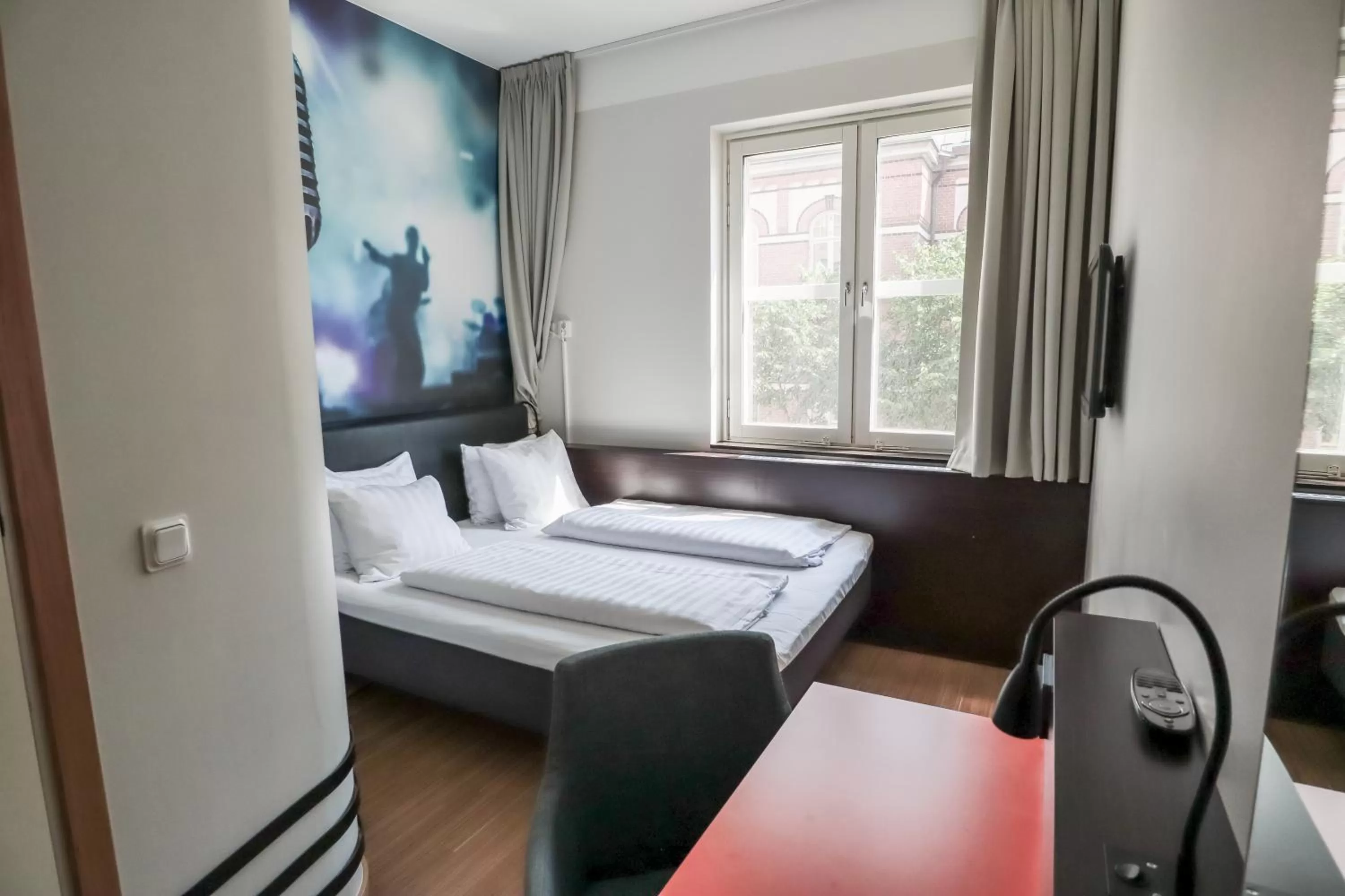 Bed in Comfort Hotel Malmö