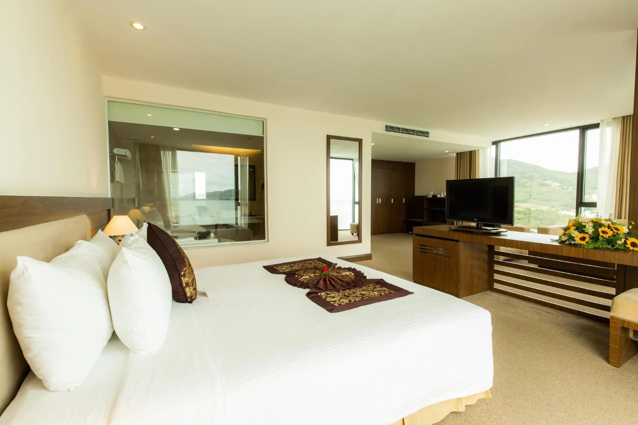 Photo of the whole room, Bed in Muong Thanh Grand Nha Trang Hotel