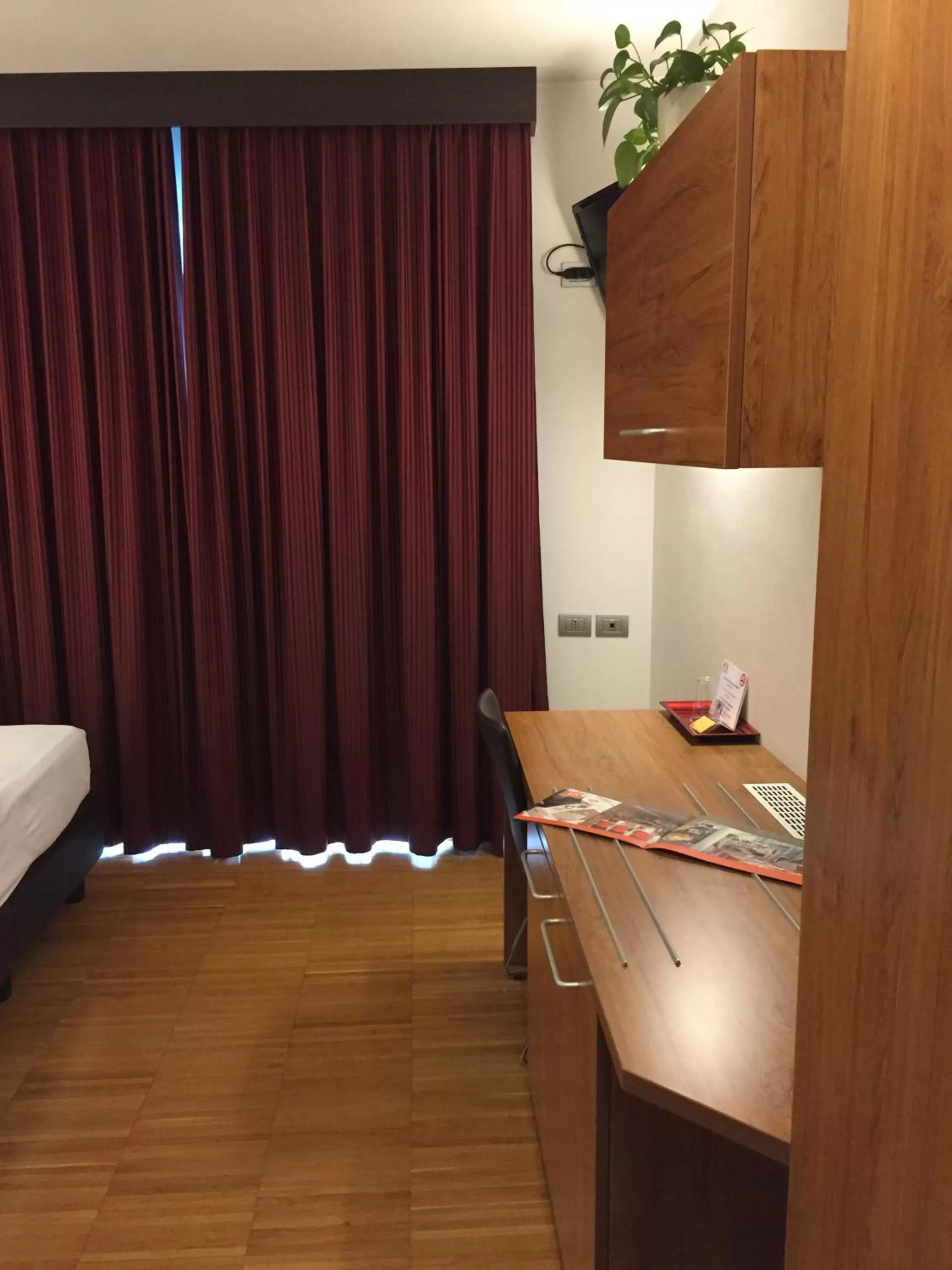 Seating area, Bed in Al Marinaio Hotel Garni
