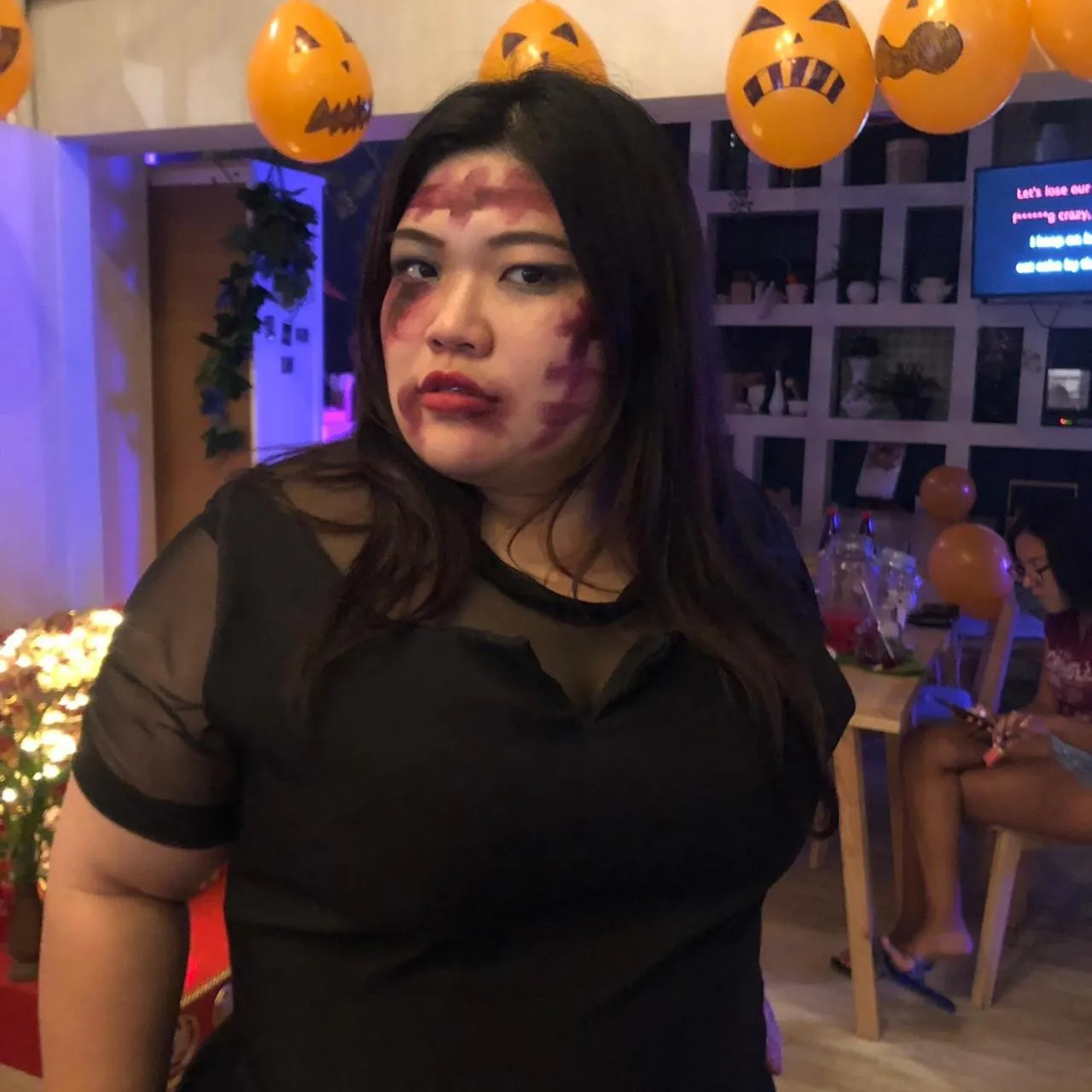 Kinnon Deluxe Hostel Coworking Cafe