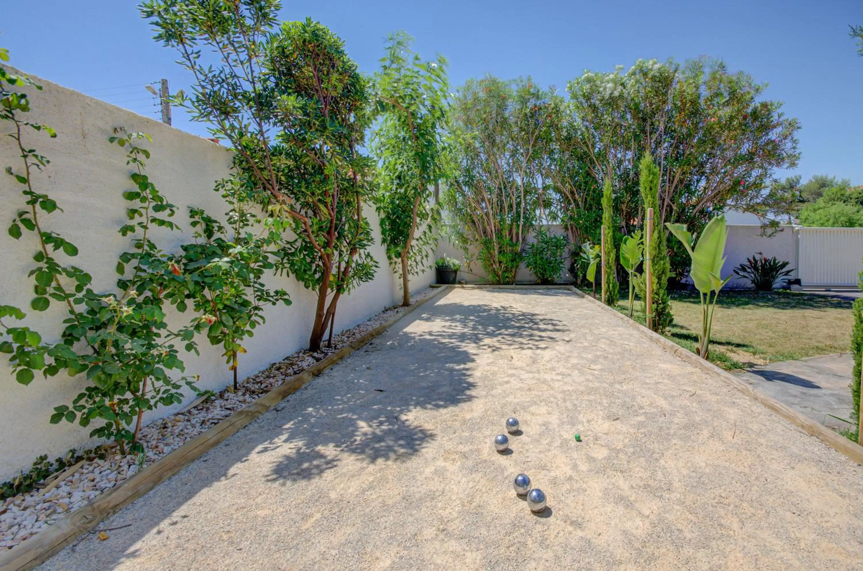 Activities in Domaine Le Courti - Adult only