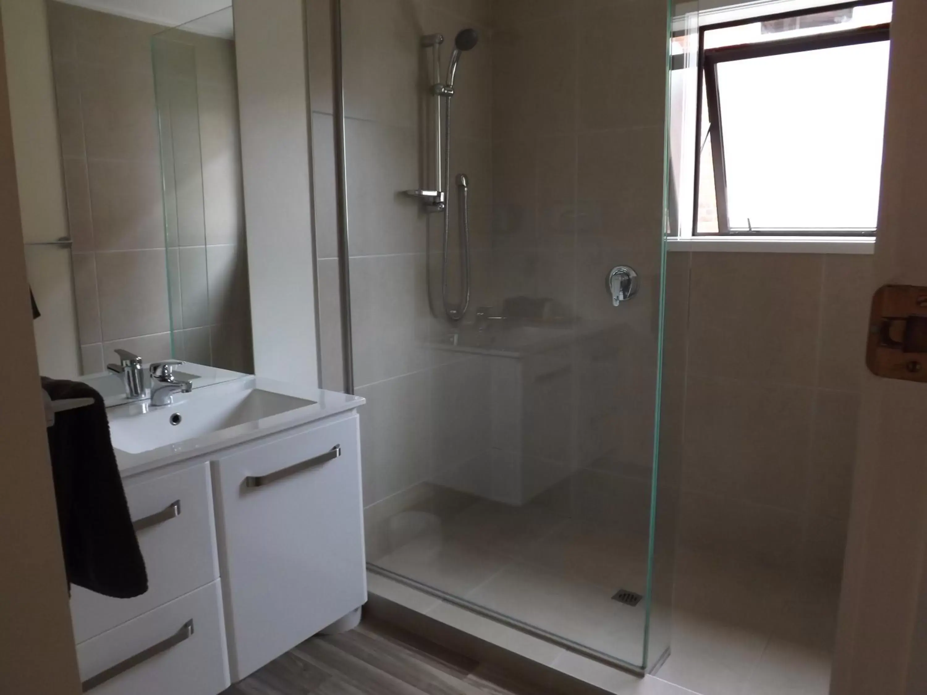 One-Bedroom Apartment in 755 Regal Court Motel One-Bedroom Apartment in 755 Regal Court Motel