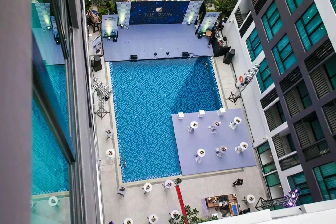 Bird's eye view in The Rizin