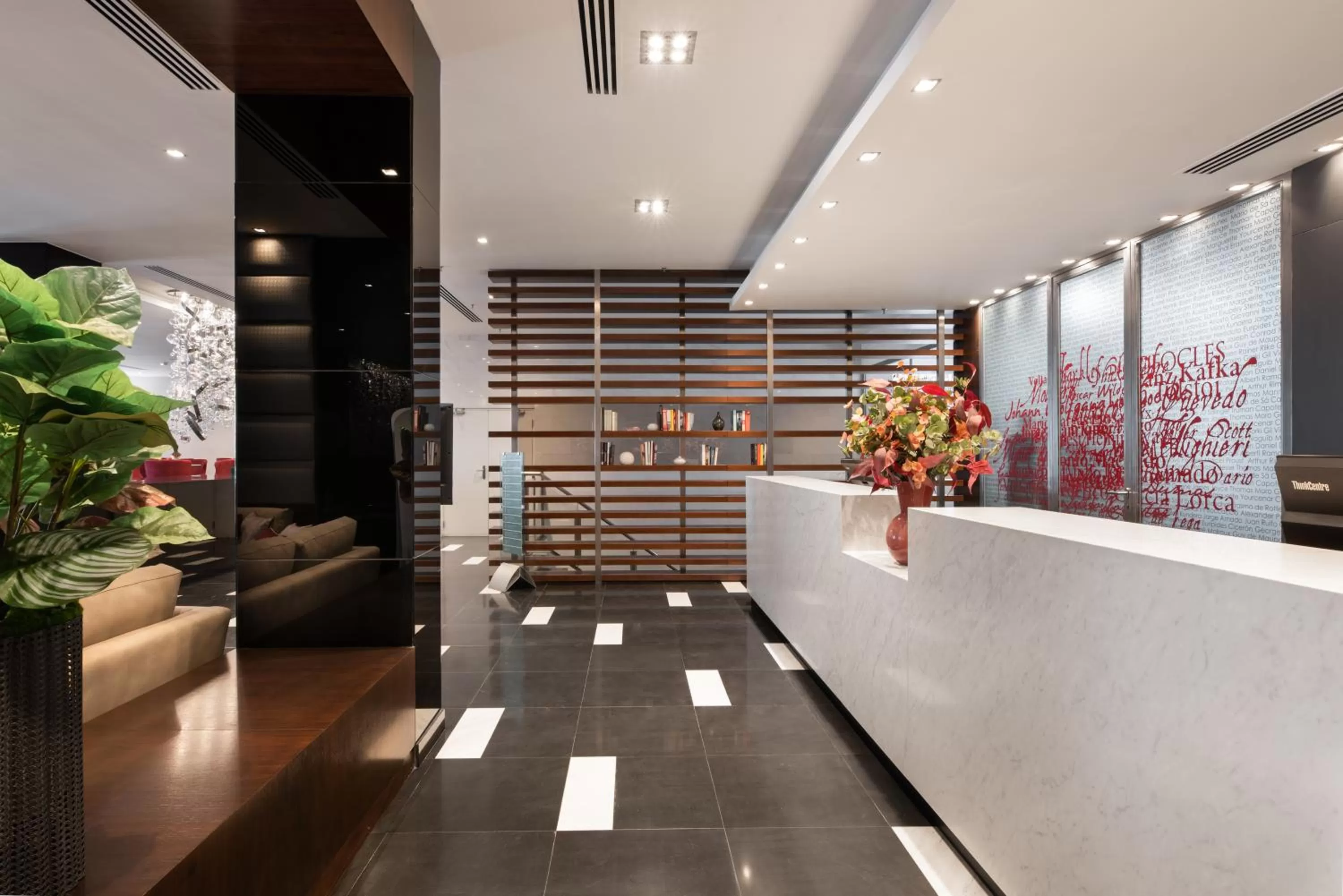 Lobby or reception in Eurostars Das Letras