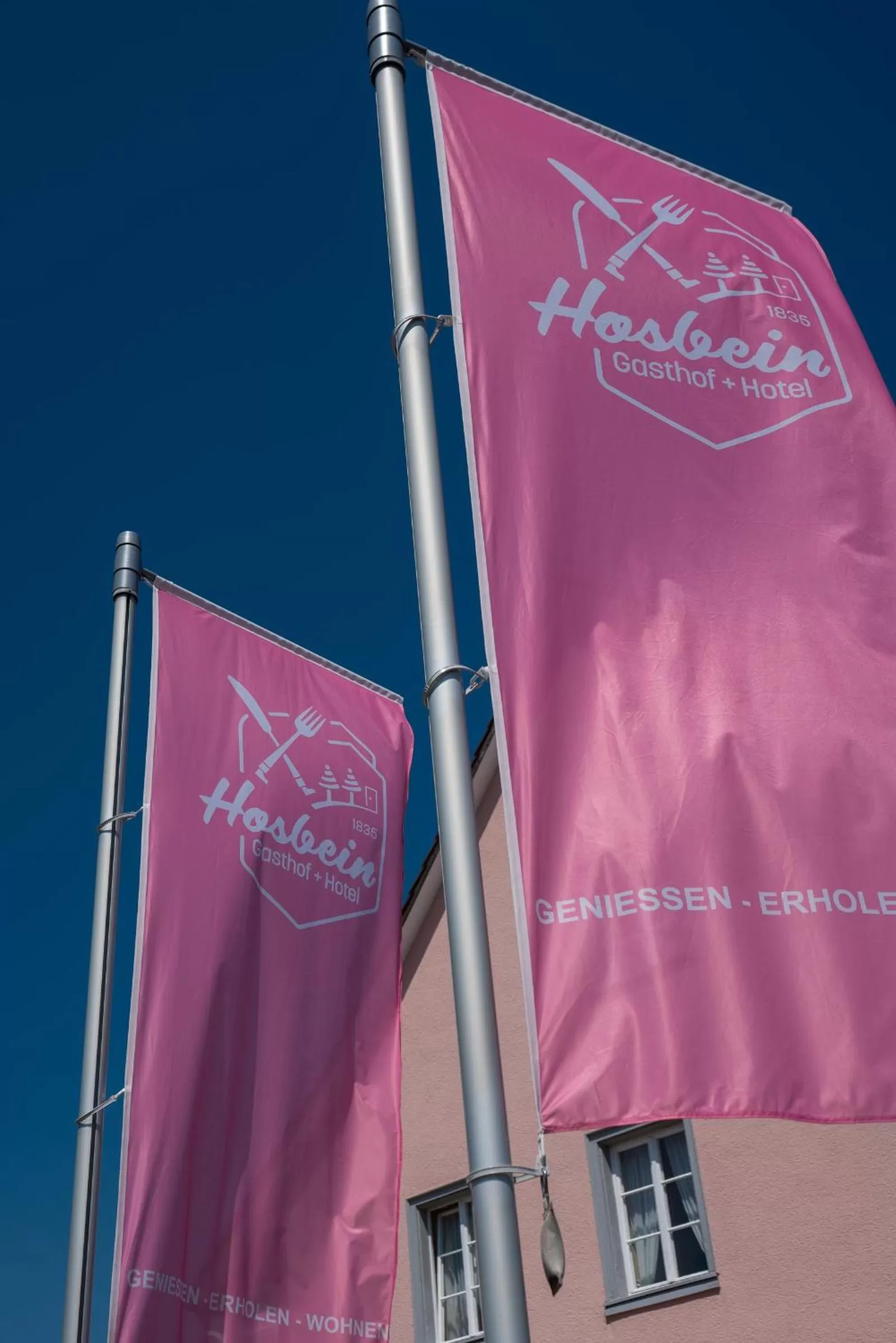 Property building, Property Logo/Sign in Gasthof Hosbein