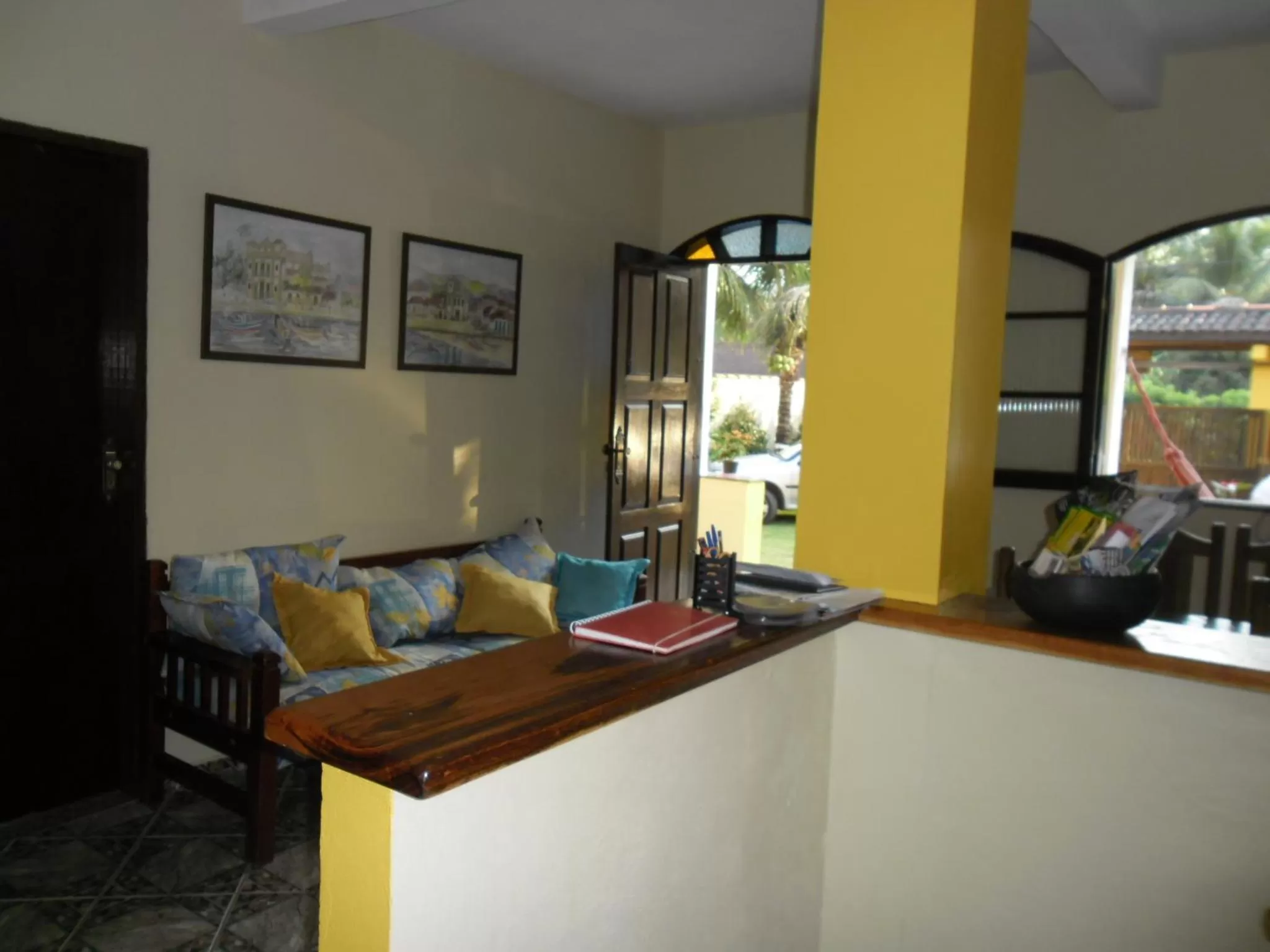 Living room, Lobby/Reception in Pousada da Rose Paraty