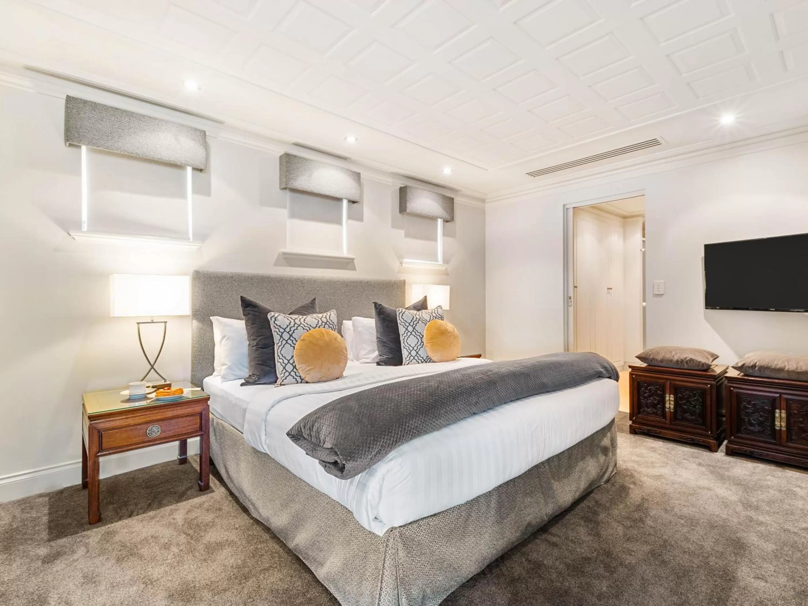 Bed in The Peninsula Riverside Serviced Apartments