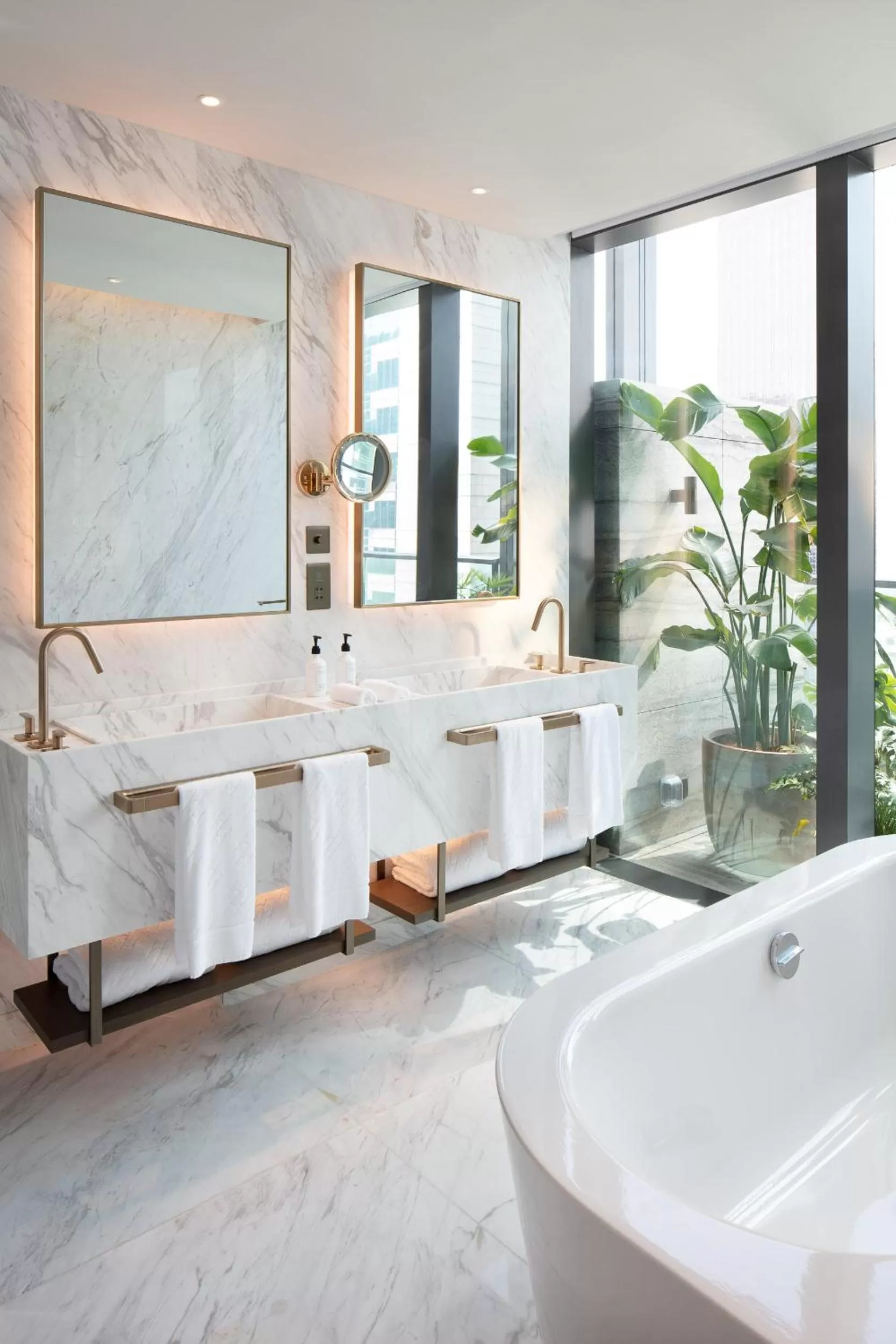 Bathroom in The Hari Hong Kong