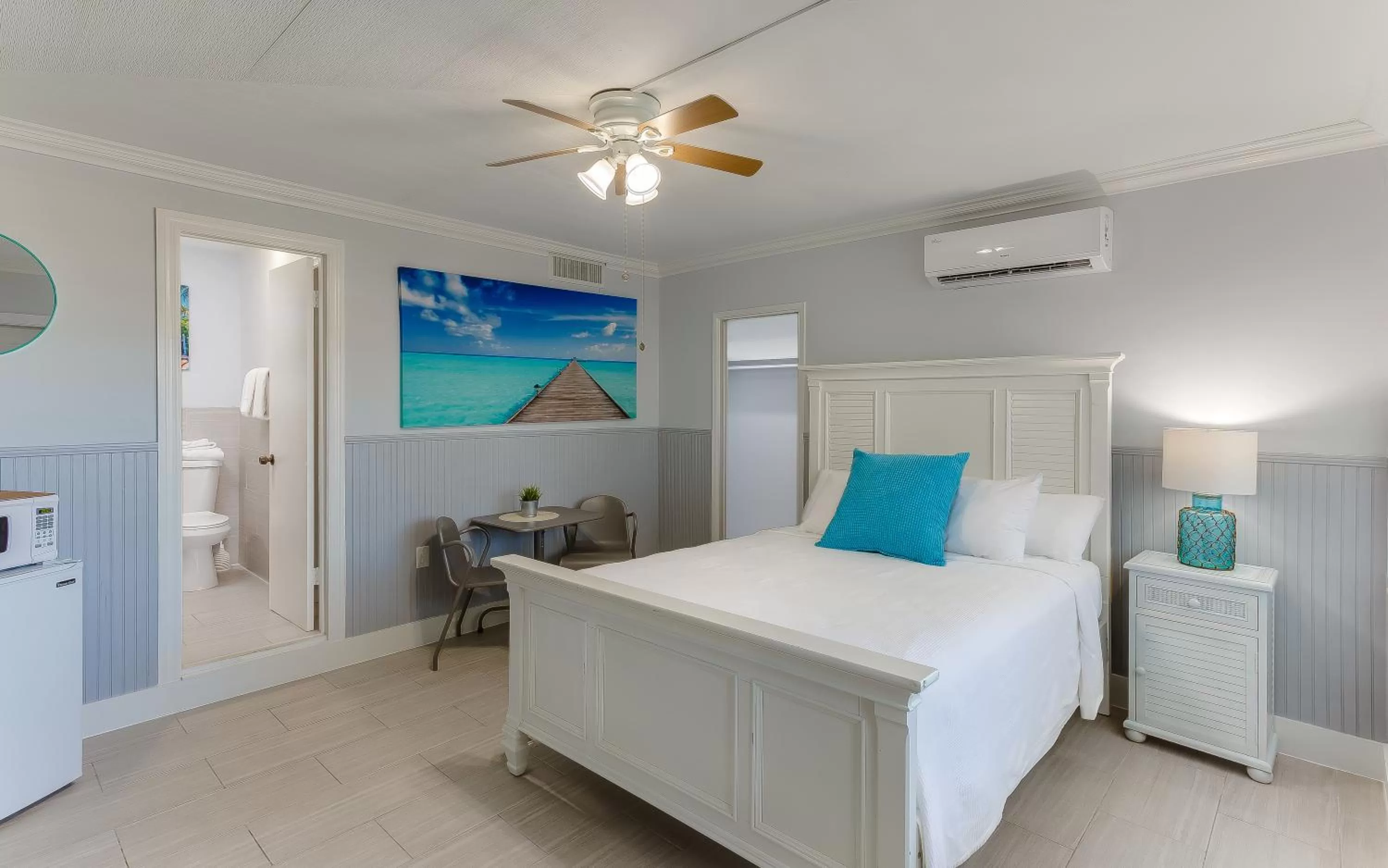 Bedroom, Bed in Seascape Resort & Marina
