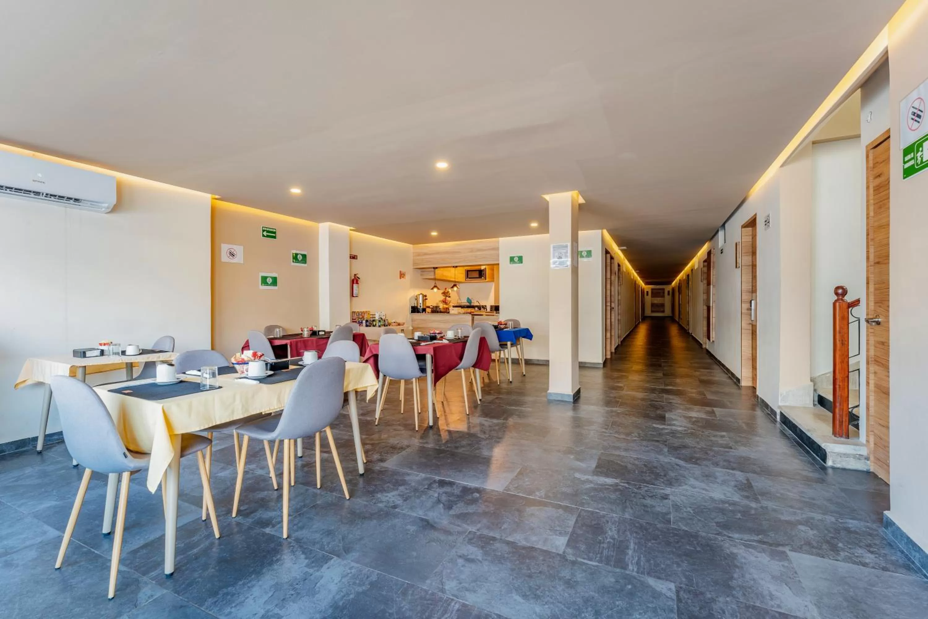 Area and facilities in Hotel Central Merida by Kavia