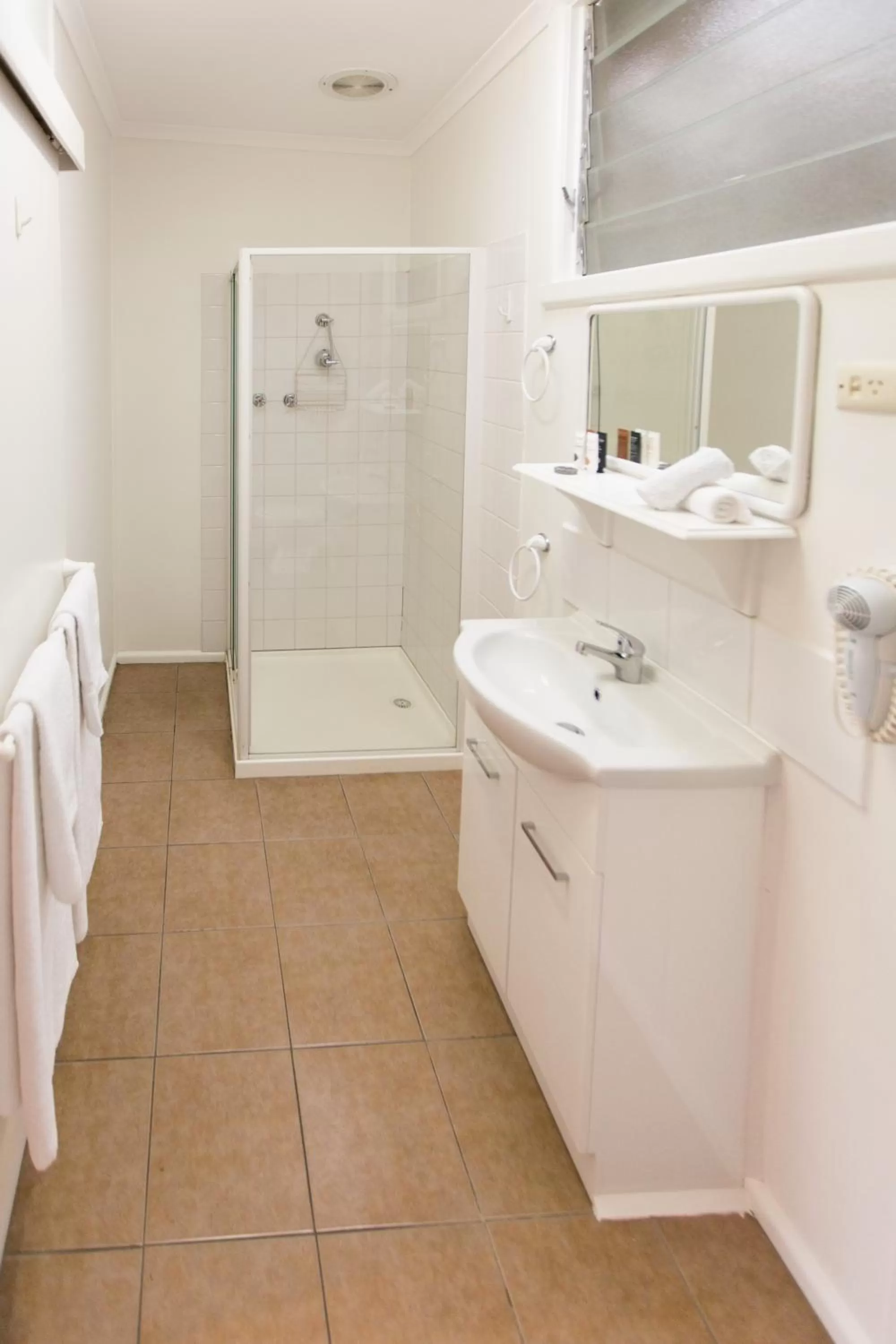 Bathroom in Fox on the Run - Motel Kilmore
