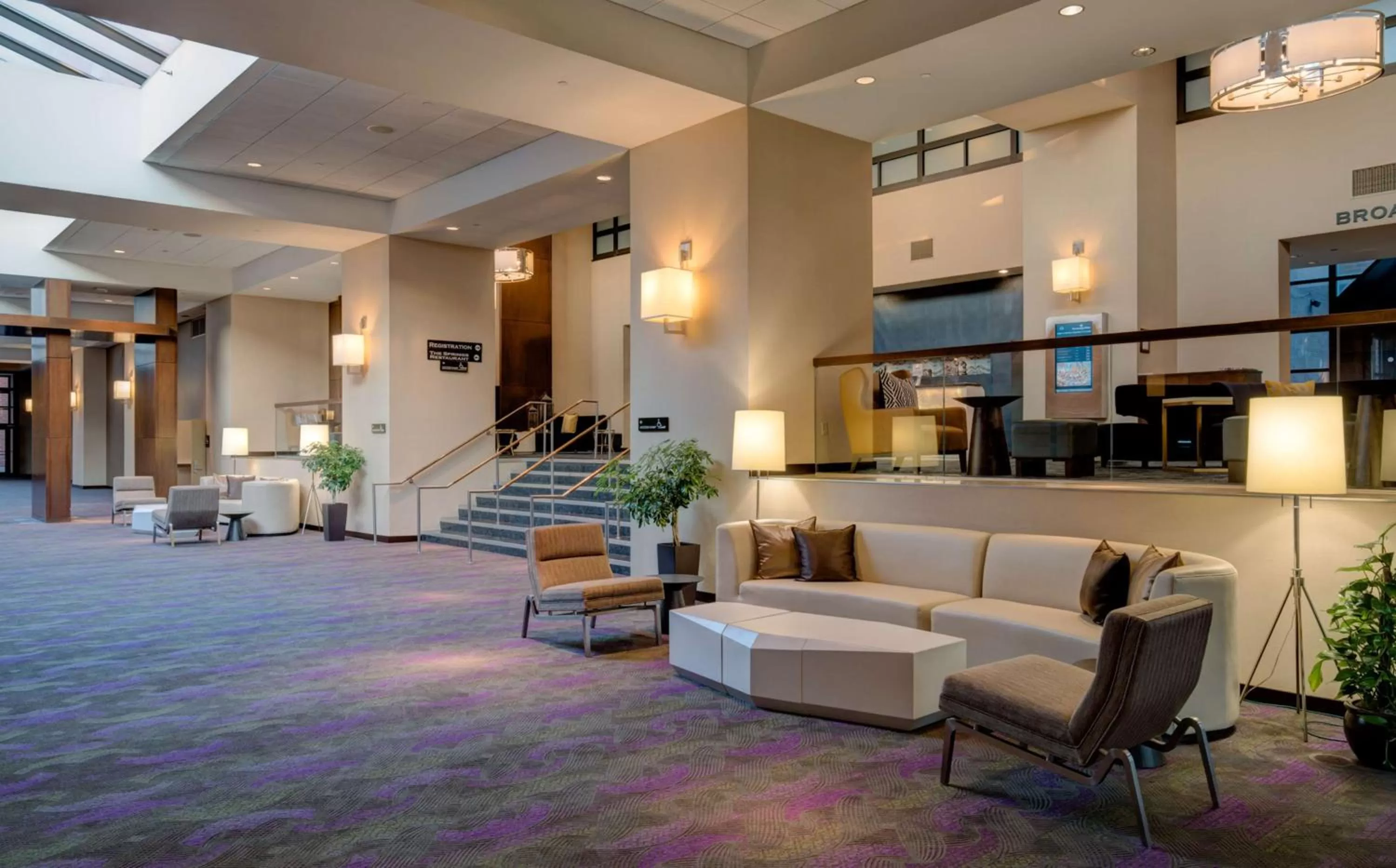 Lobby or reception in The Saratoga Hilton