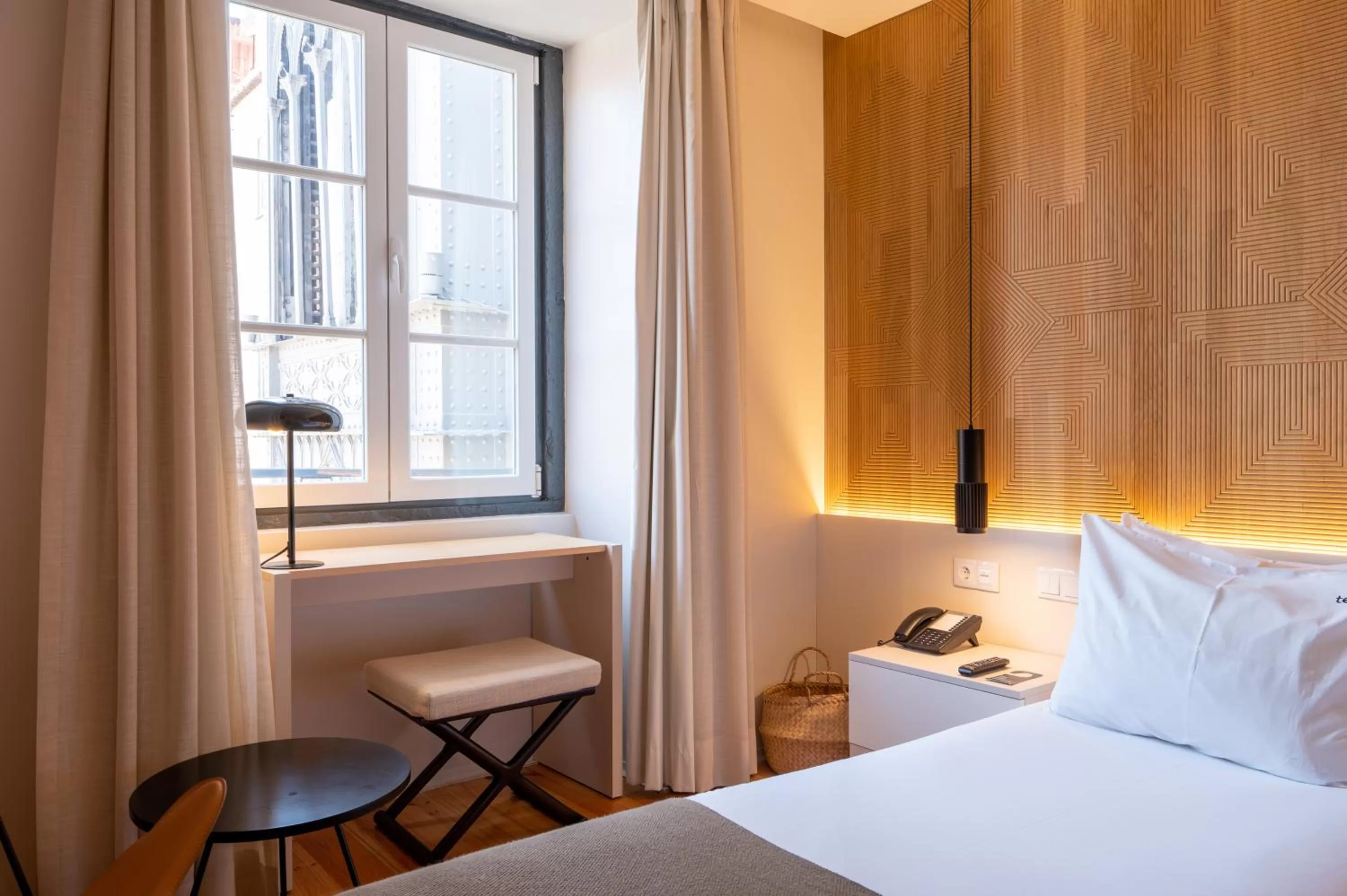 Decorative detail, Bed in Tempo FLH Hotels Lisboa