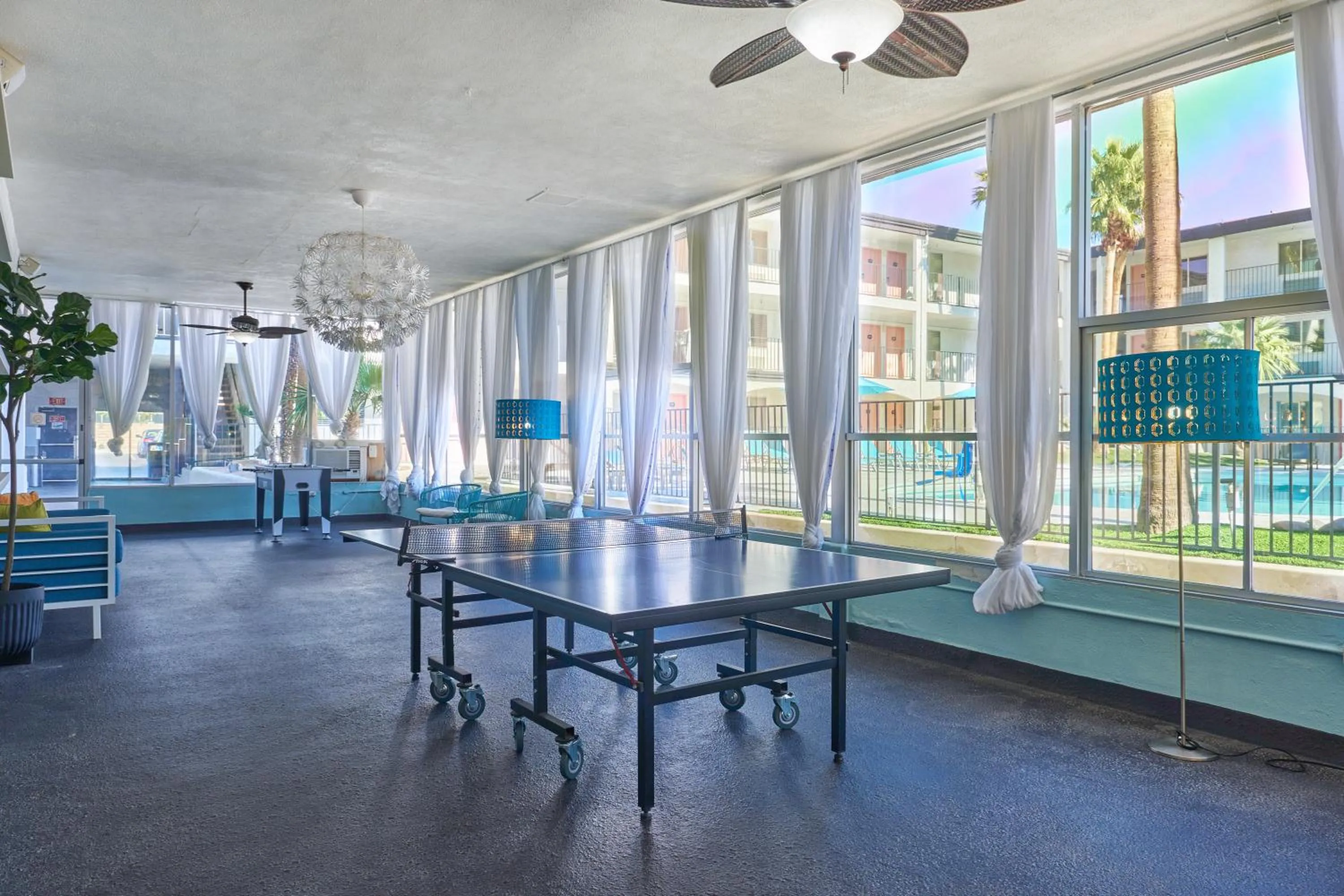 Communal lounge/ TV room in Aqua Soleil Hotel and Mineral Water Spa