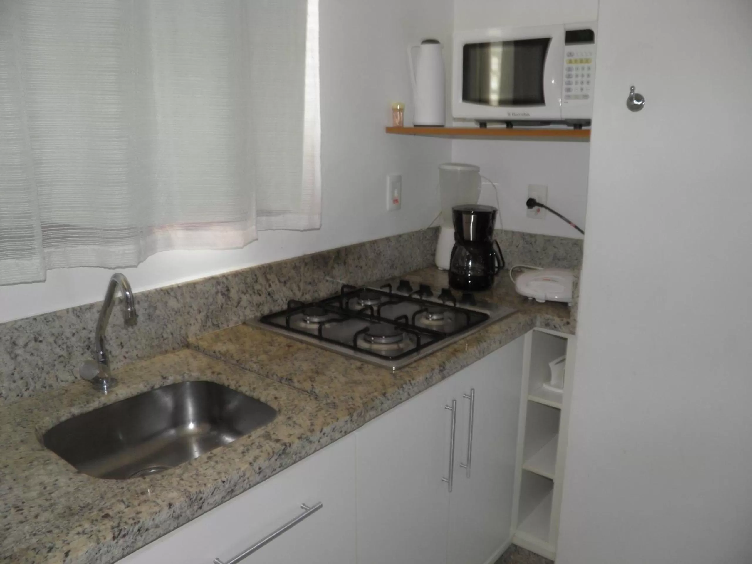 Kitchen or kitchenette, Kitchen/Kitchenette in Pousada Mar de Cristal