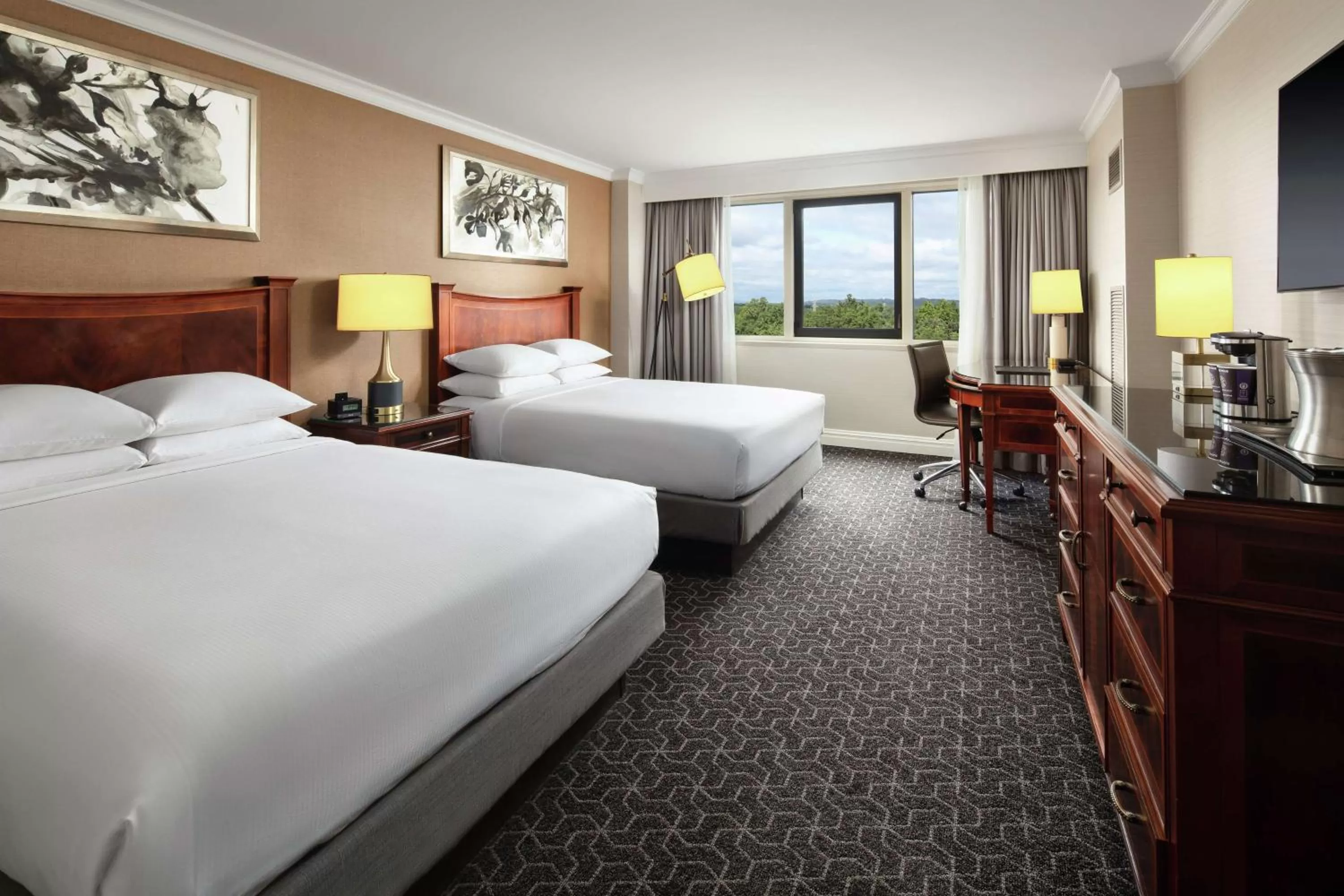 Bedroom, Bed in Hilton Short Hills