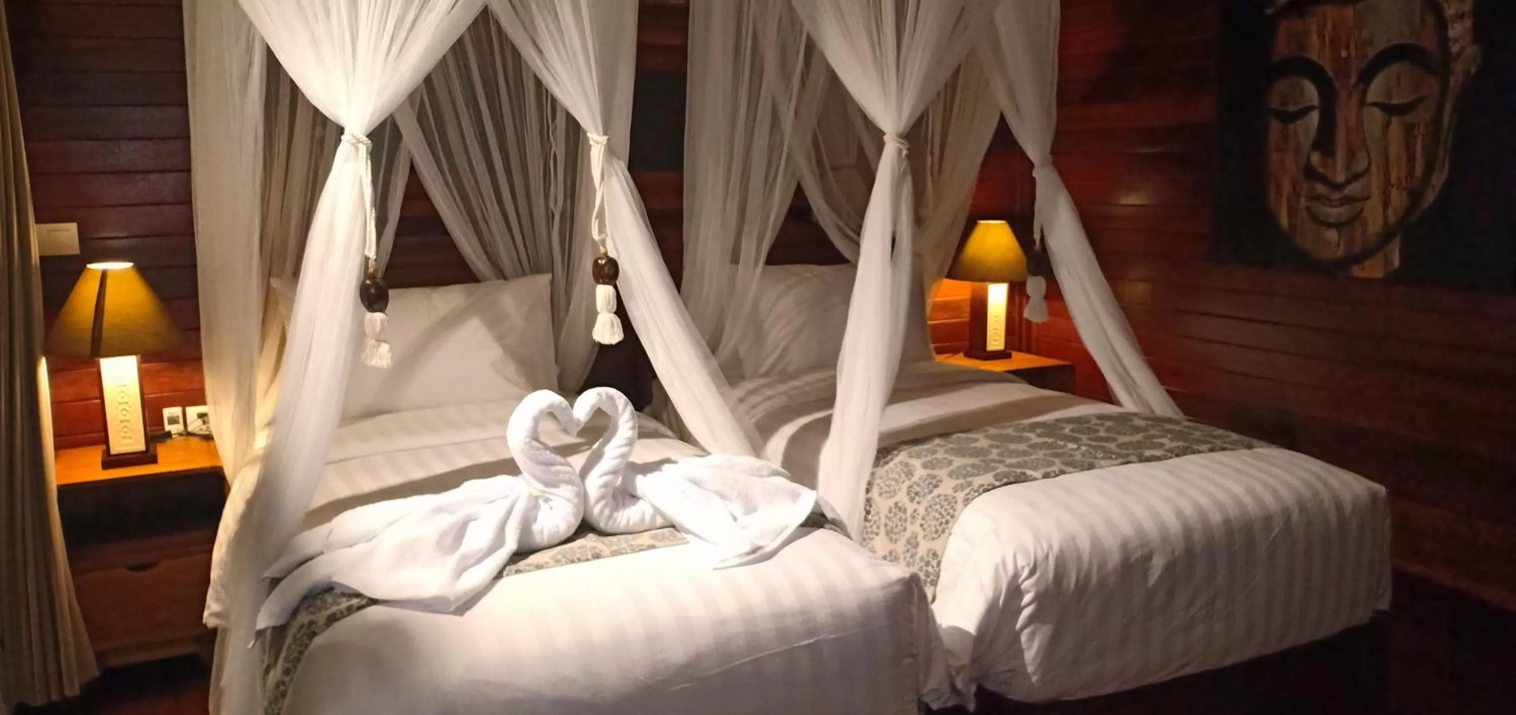 Bed in Mamamia Island Villa