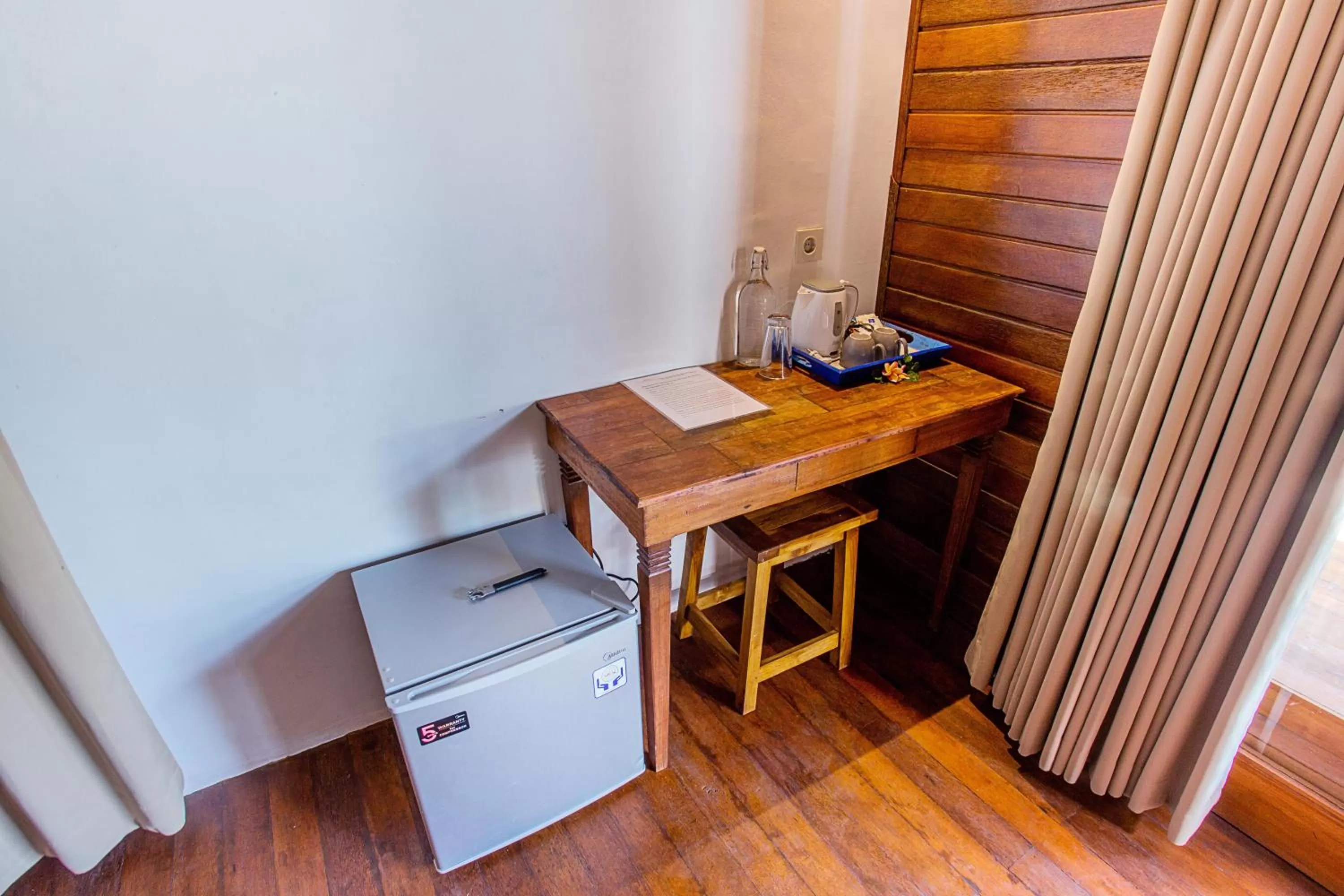 hair dresser in Nusa Veranda Sunset Villas & Restaurant