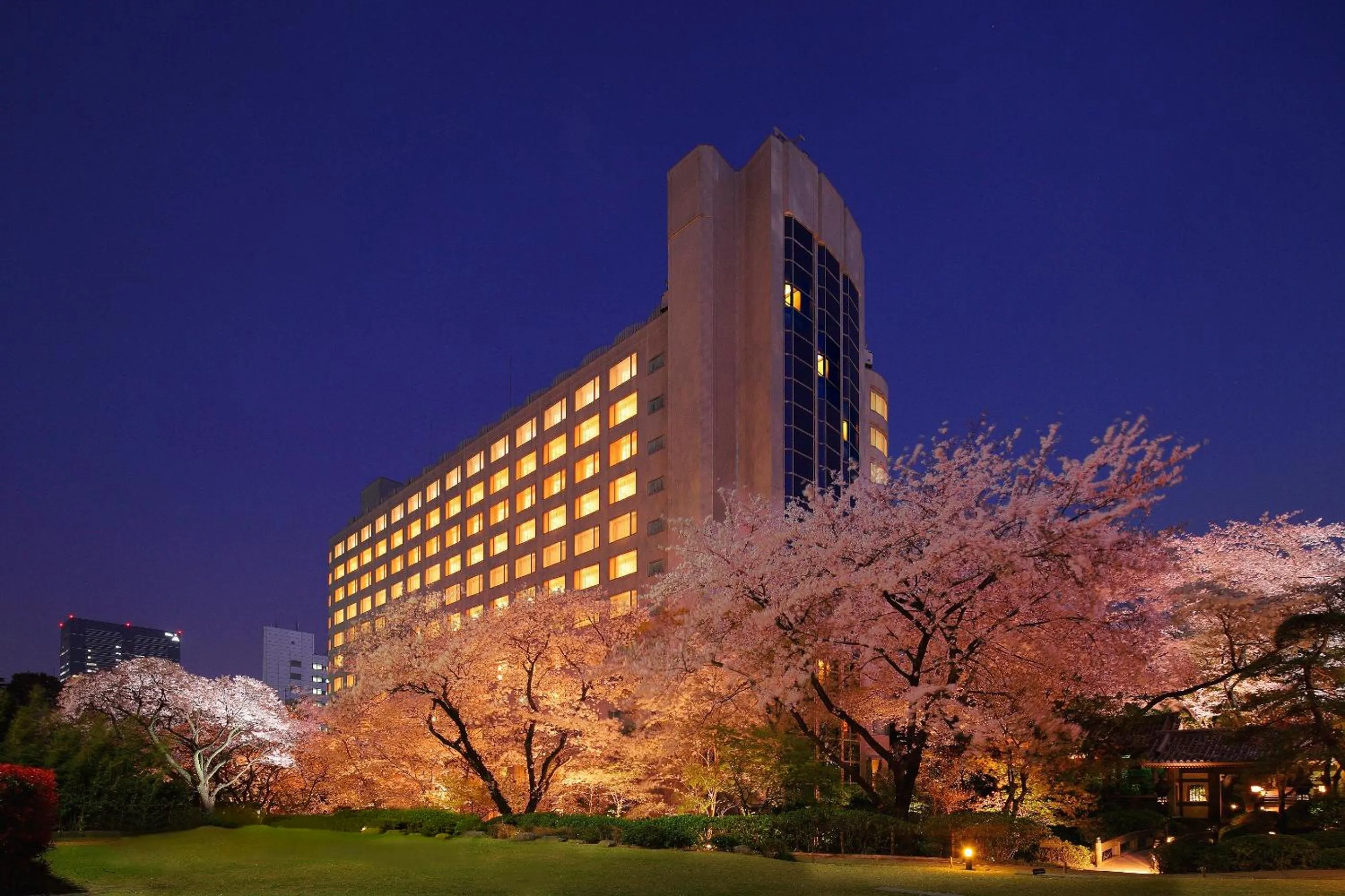 Facade/entrance in The Prince Sakura Tower Tokyo, Autograph Collection