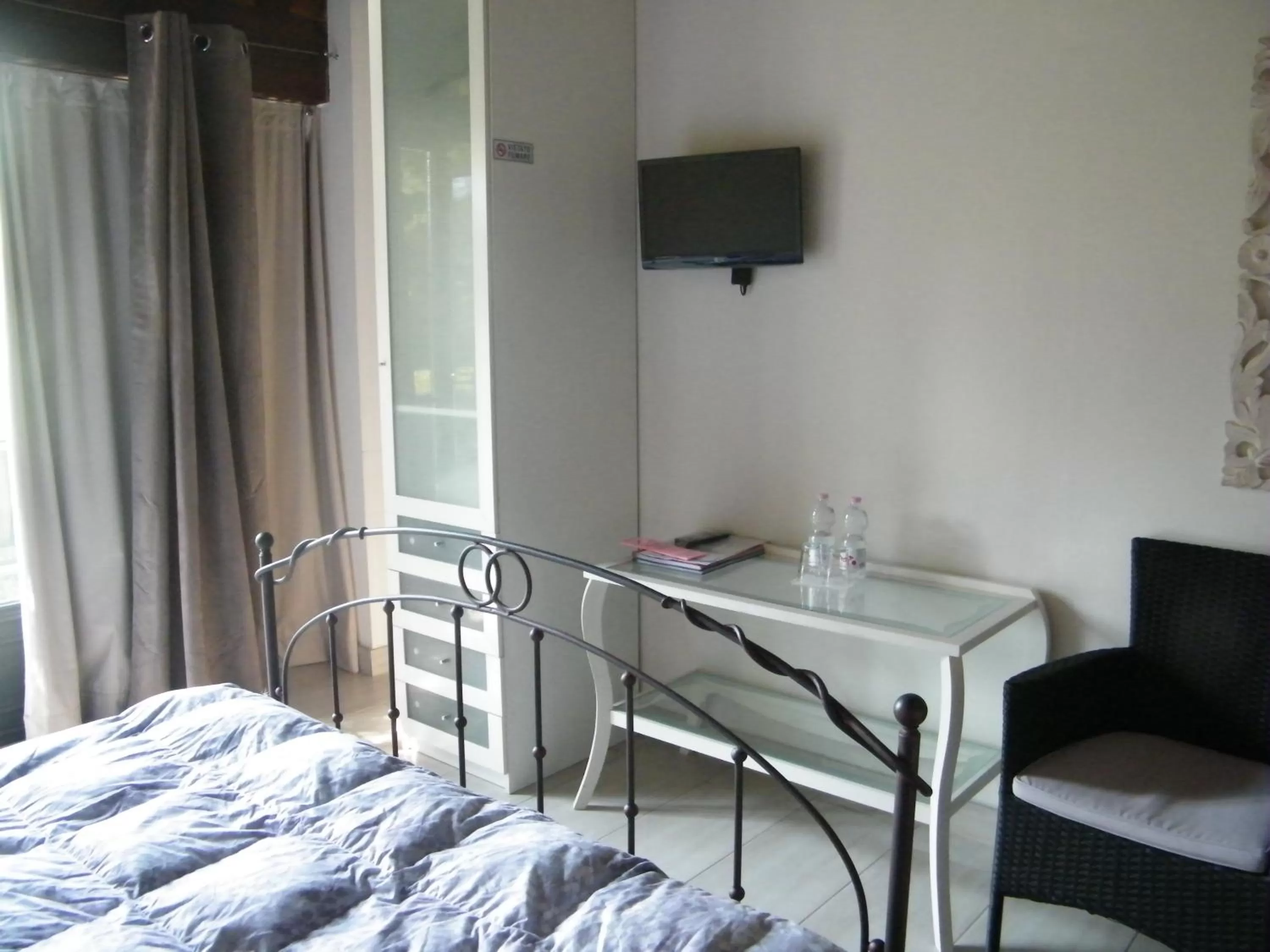 Bed in Villa Franca in Franciacorta