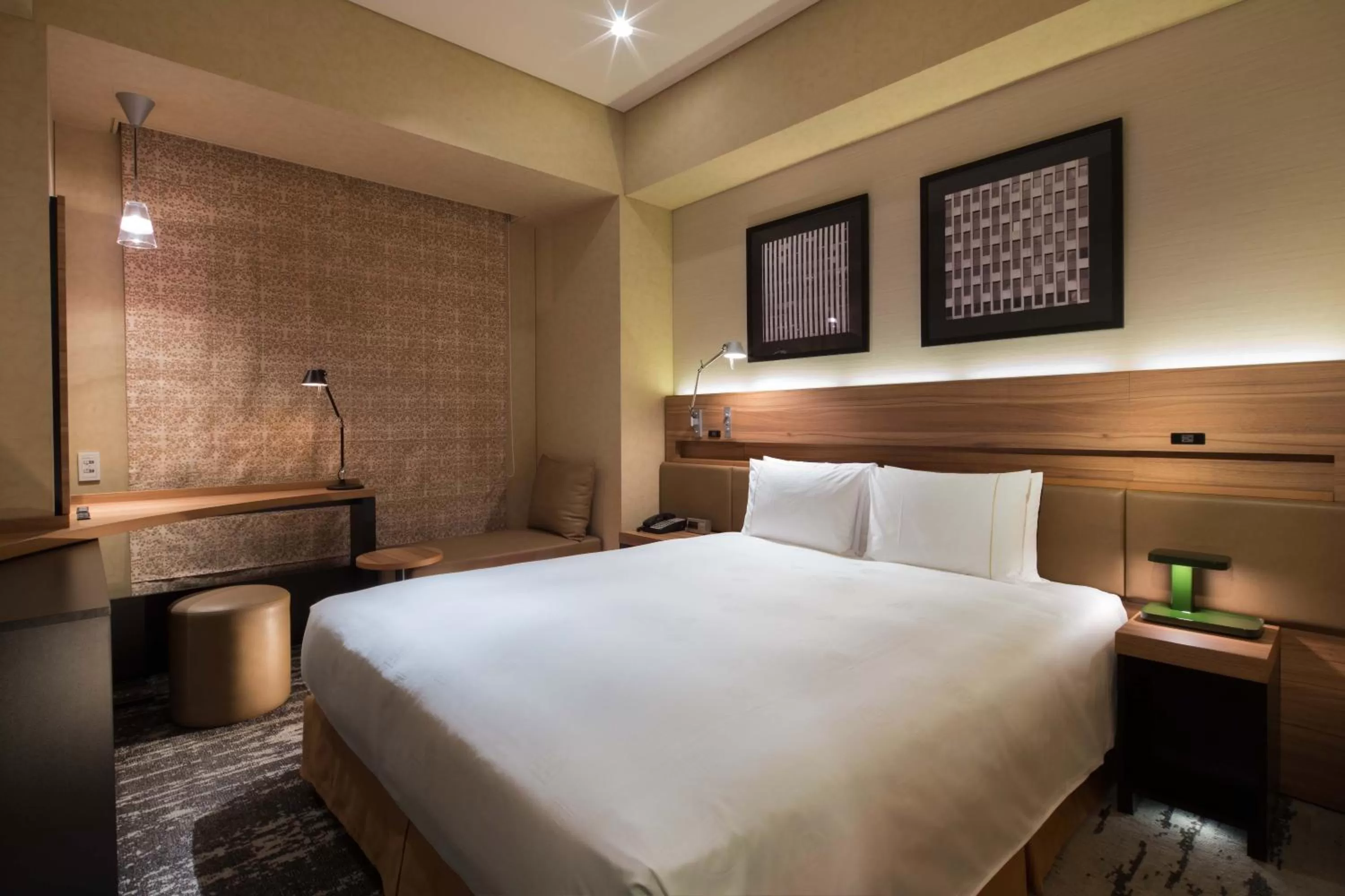 Photo of the whole room, Bed in The Royal Park Hotel Iconic Tokyo Shiodome