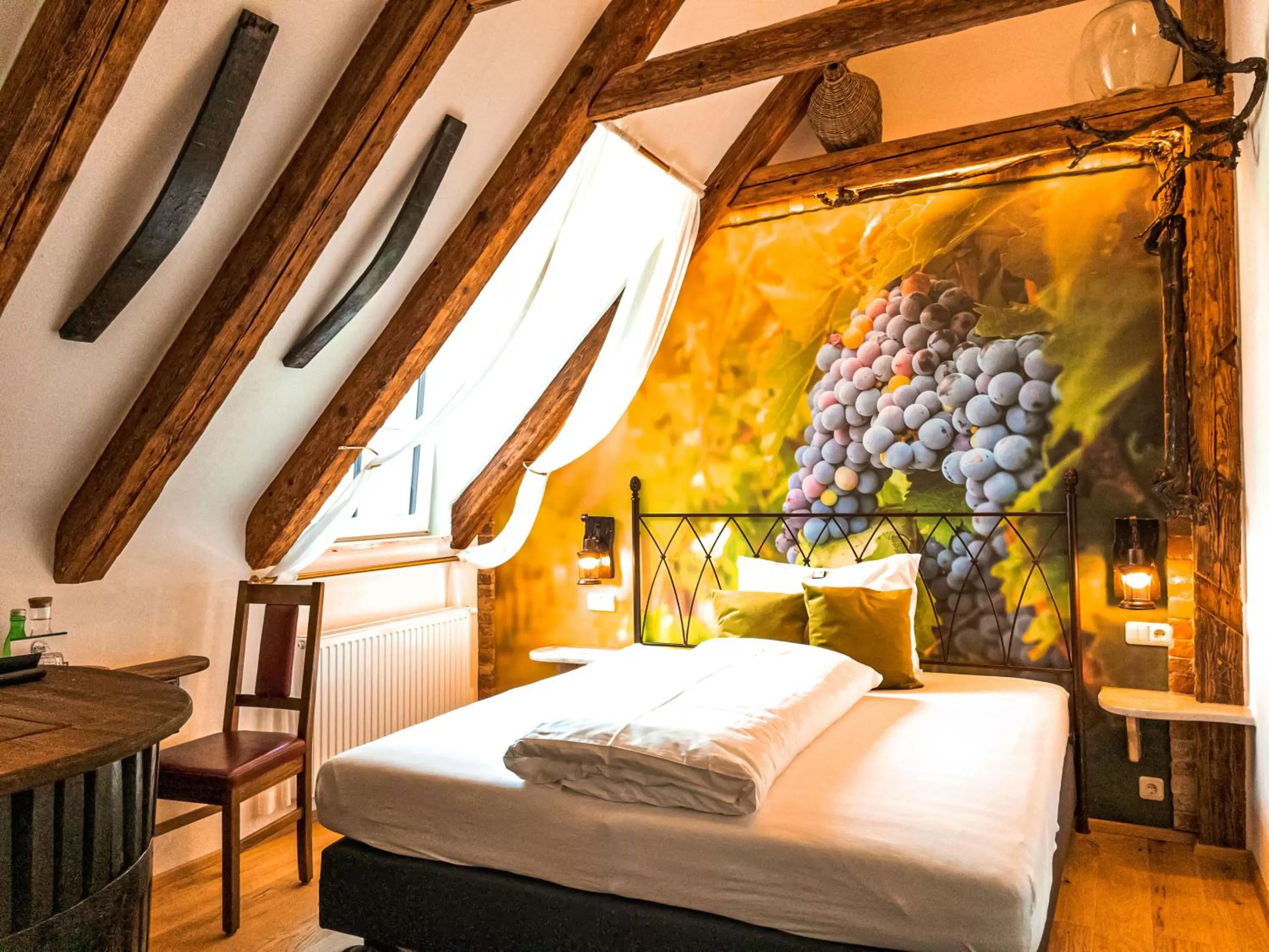 Bed in Gasthof Lend-Platzl