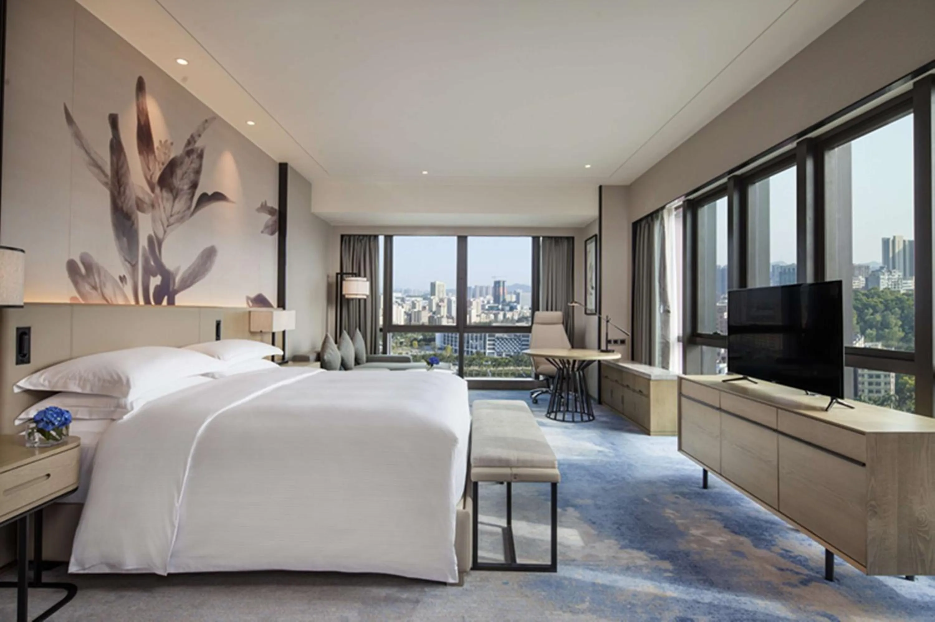 Bedroom, Bed in DoubleTree by Hilton Hotel Shenzhen Longhua