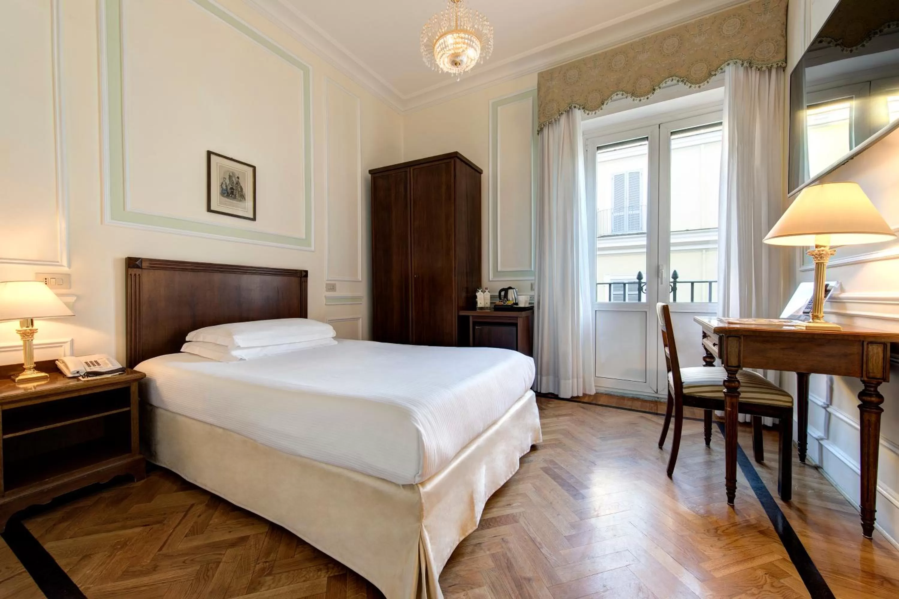 Bedroom, Bed in Hotel Quirinale