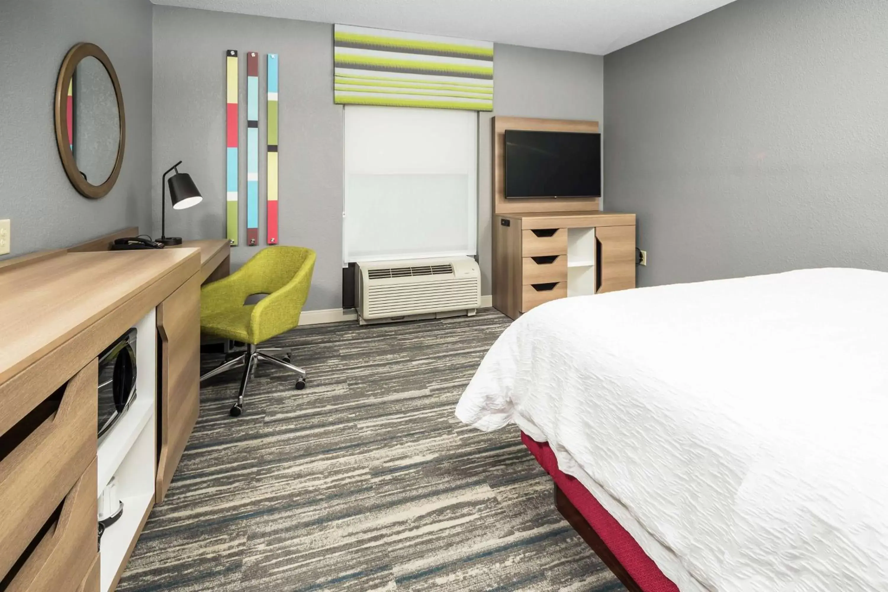 King Room with King Bed - Non-Smoking in Hampton Inn Wilson Downtown King Room with King Bed - Non-Smoking in Hampton Inn Wilson Downtown