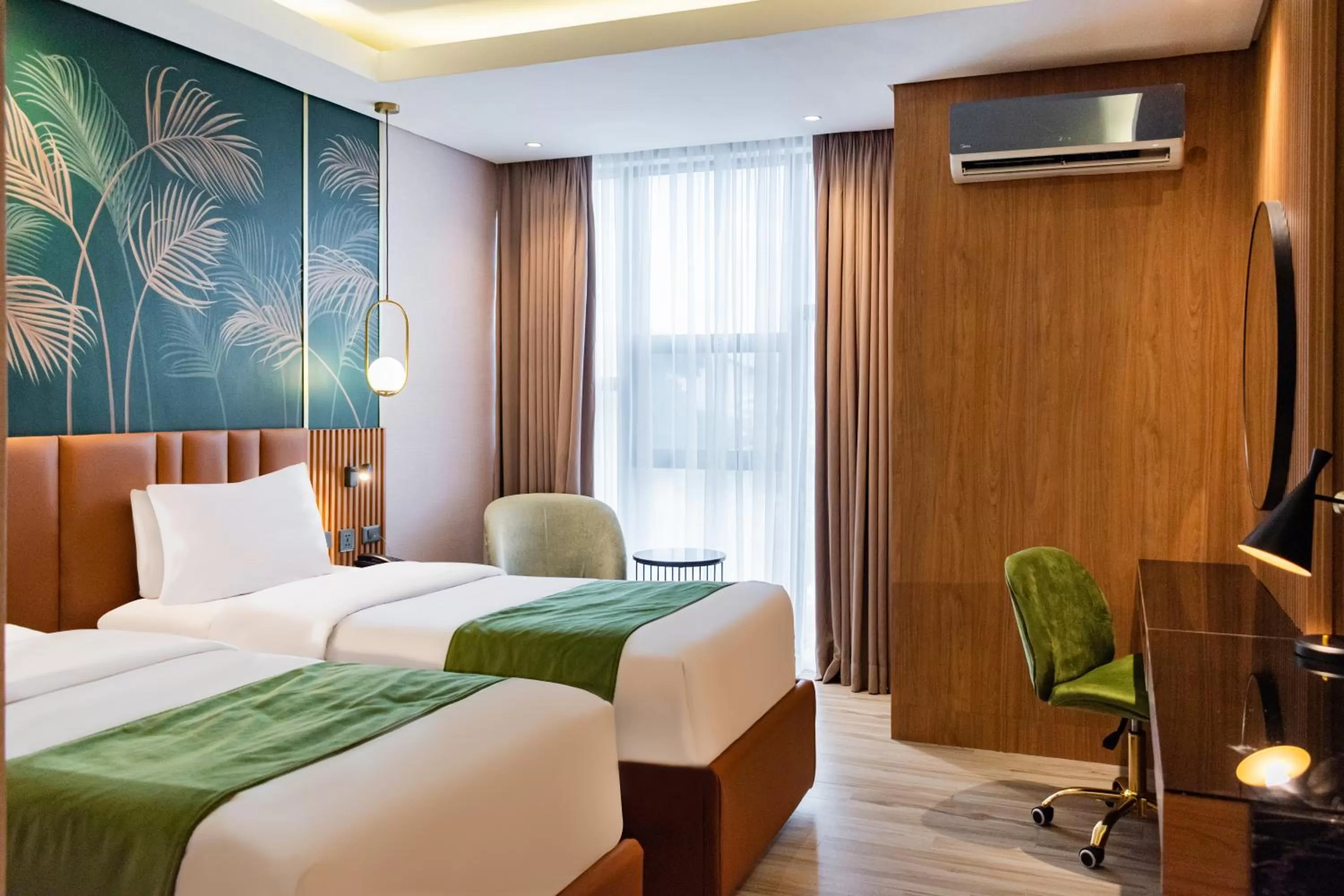 Standard Twin Room in Ironwood Hotel