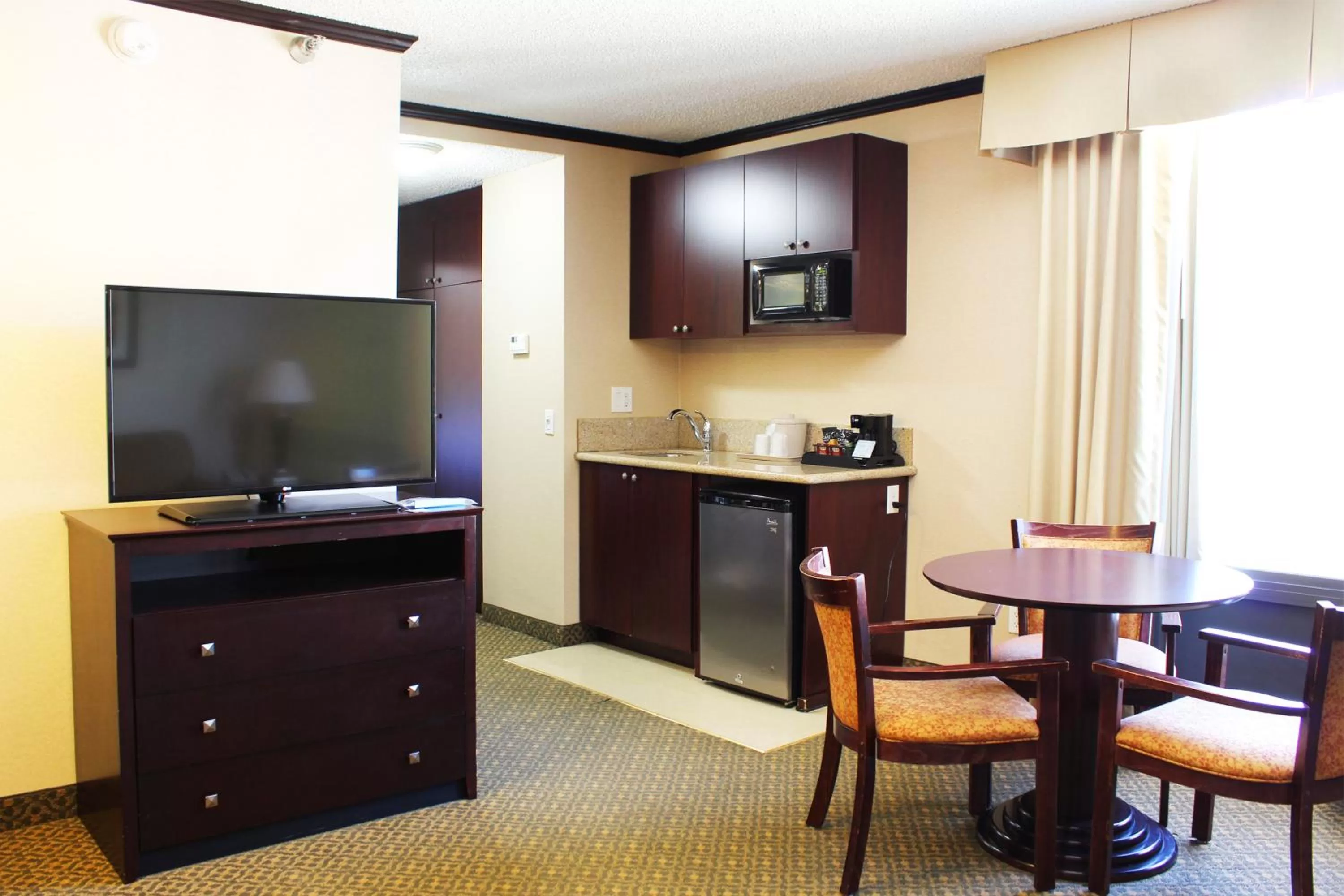 TV and multimedia in Hotel Burbank