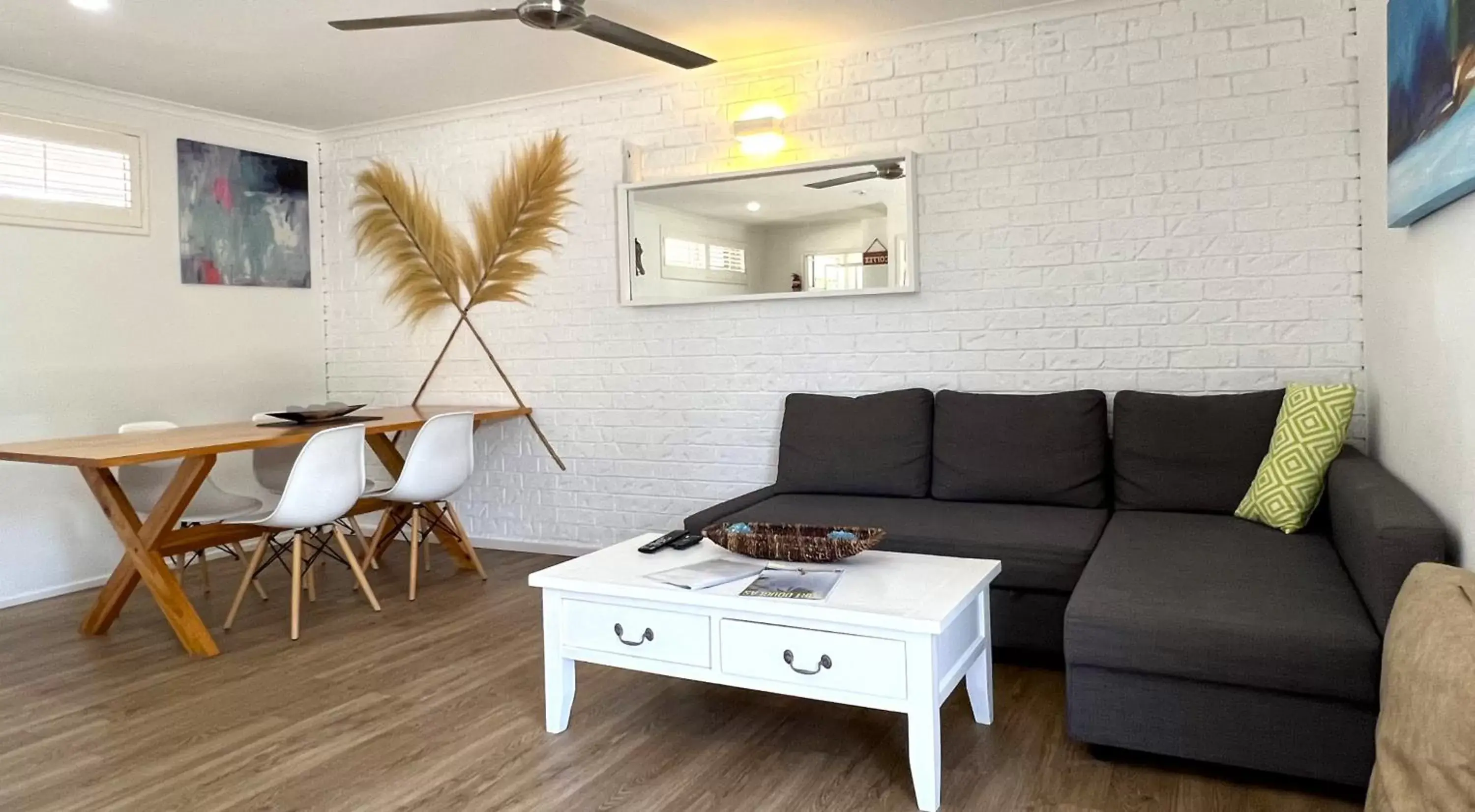 Apartment with Pool View in Lychee Tree Holiday Apartments Apartment with Pool View in Lychee Tree Holiday Apartments