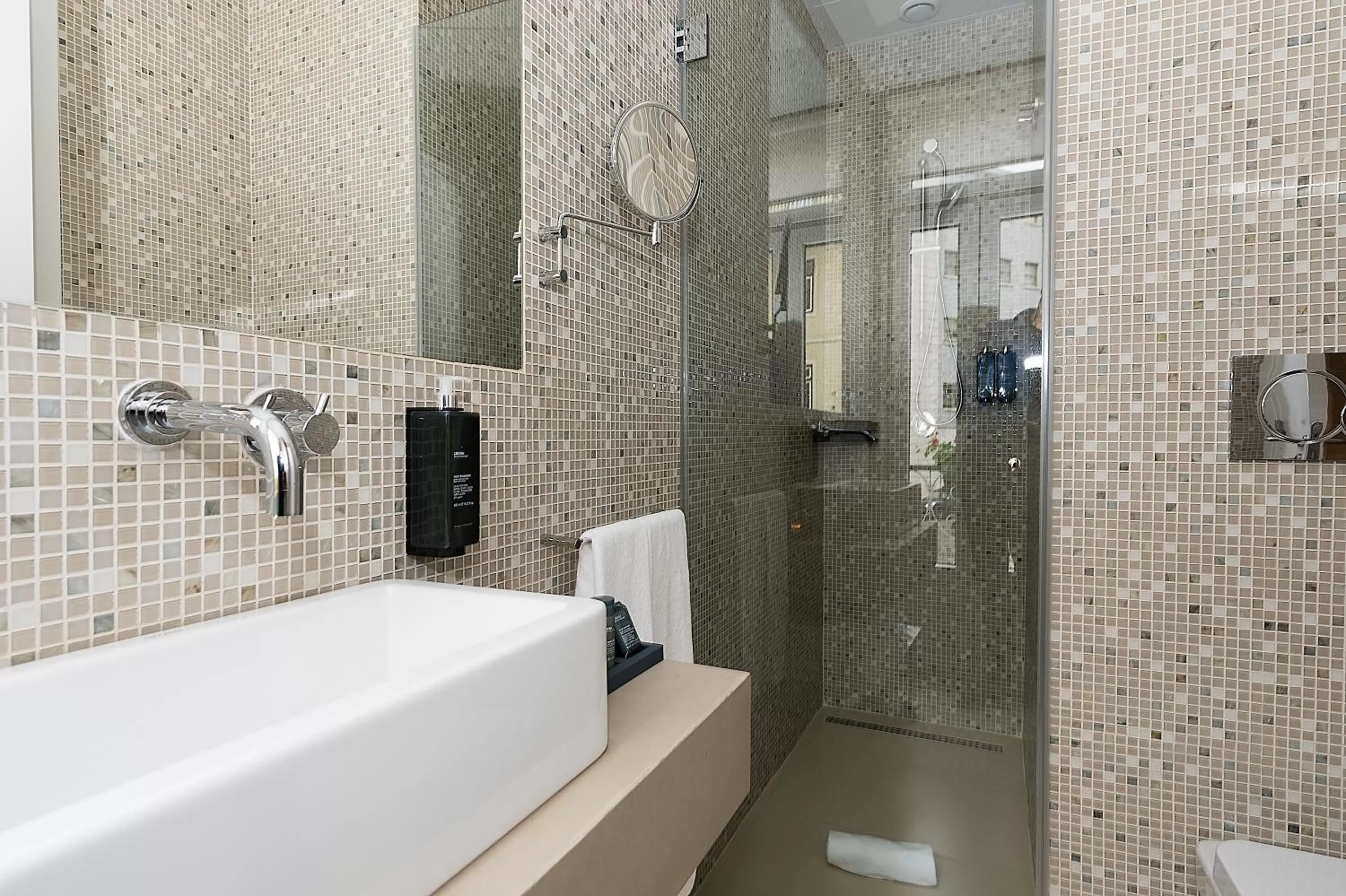 Bathroom in The Leaf Boutique Hotel Lisbon - Adults Only