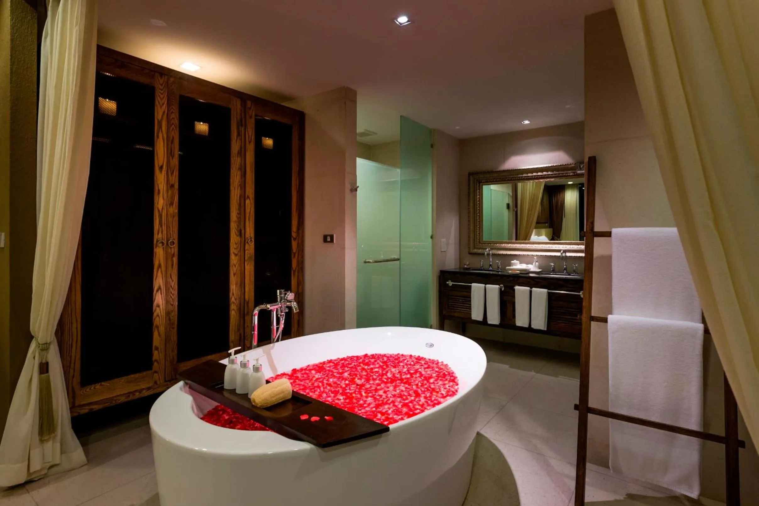 Bathroom in SUNSURI PHUKET, Nai Harn Beach