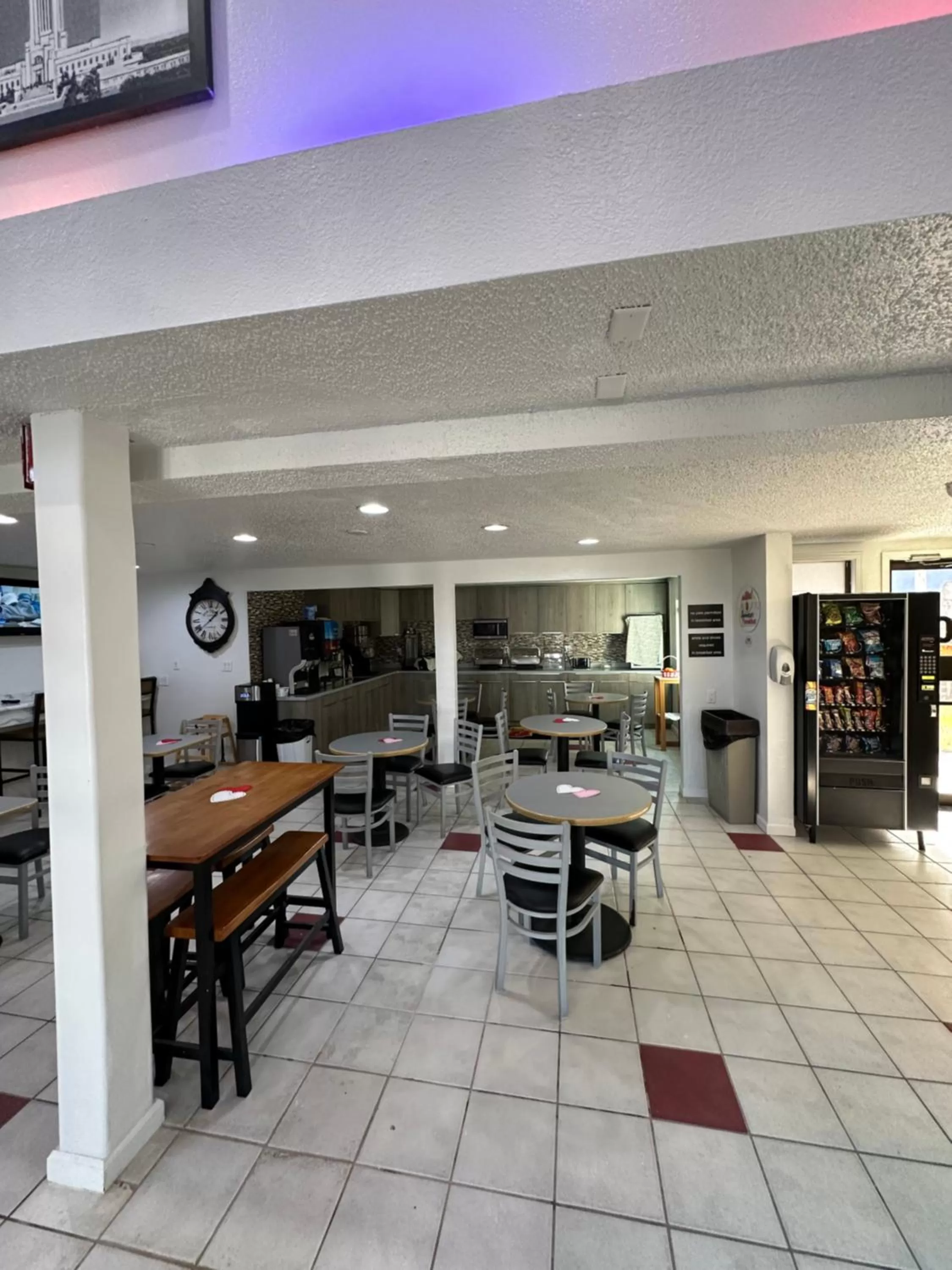 Breakfast in Super 8 by Wyndham North Platte