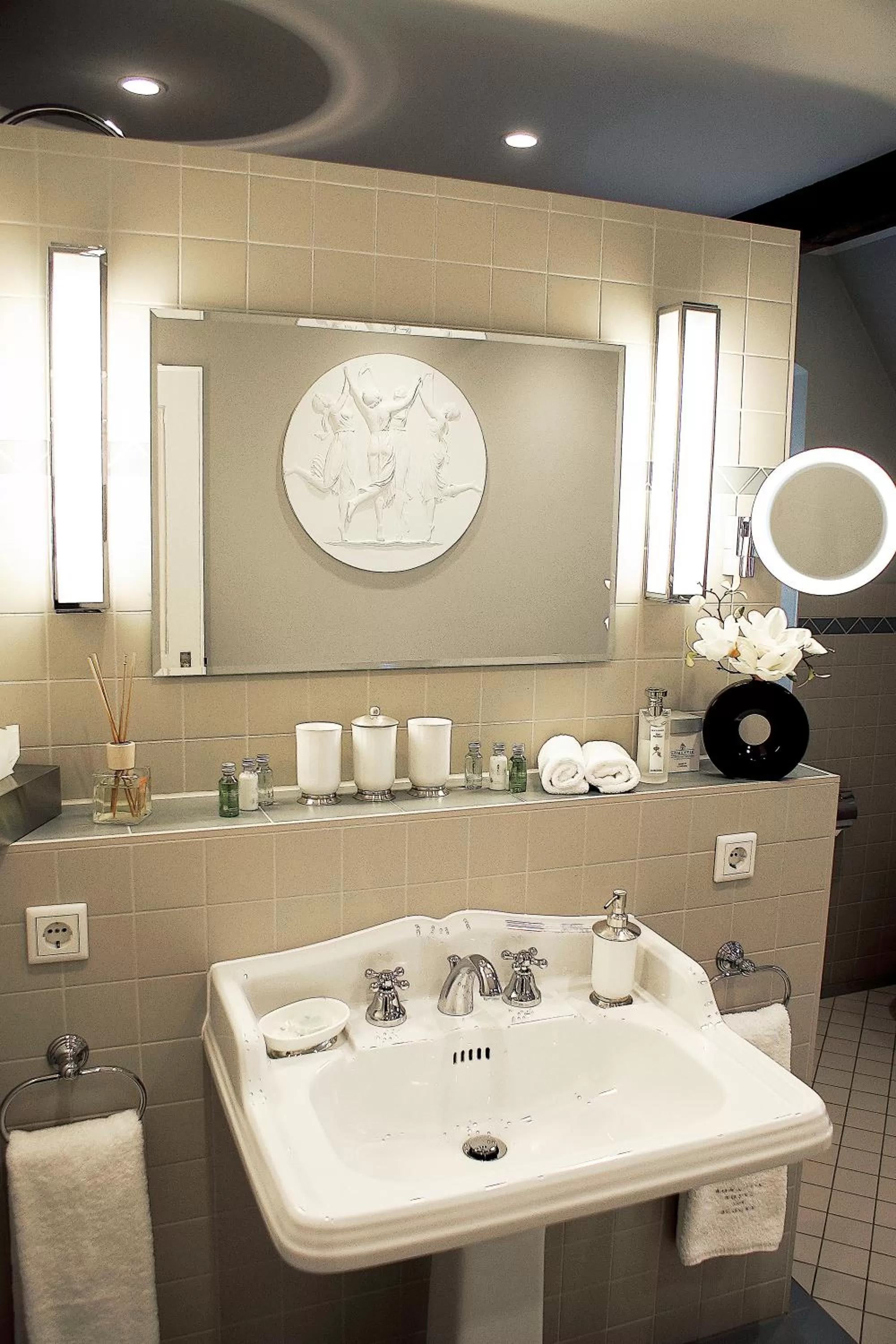 Photo of the whole room in Romantik Hotel Zur Glocke