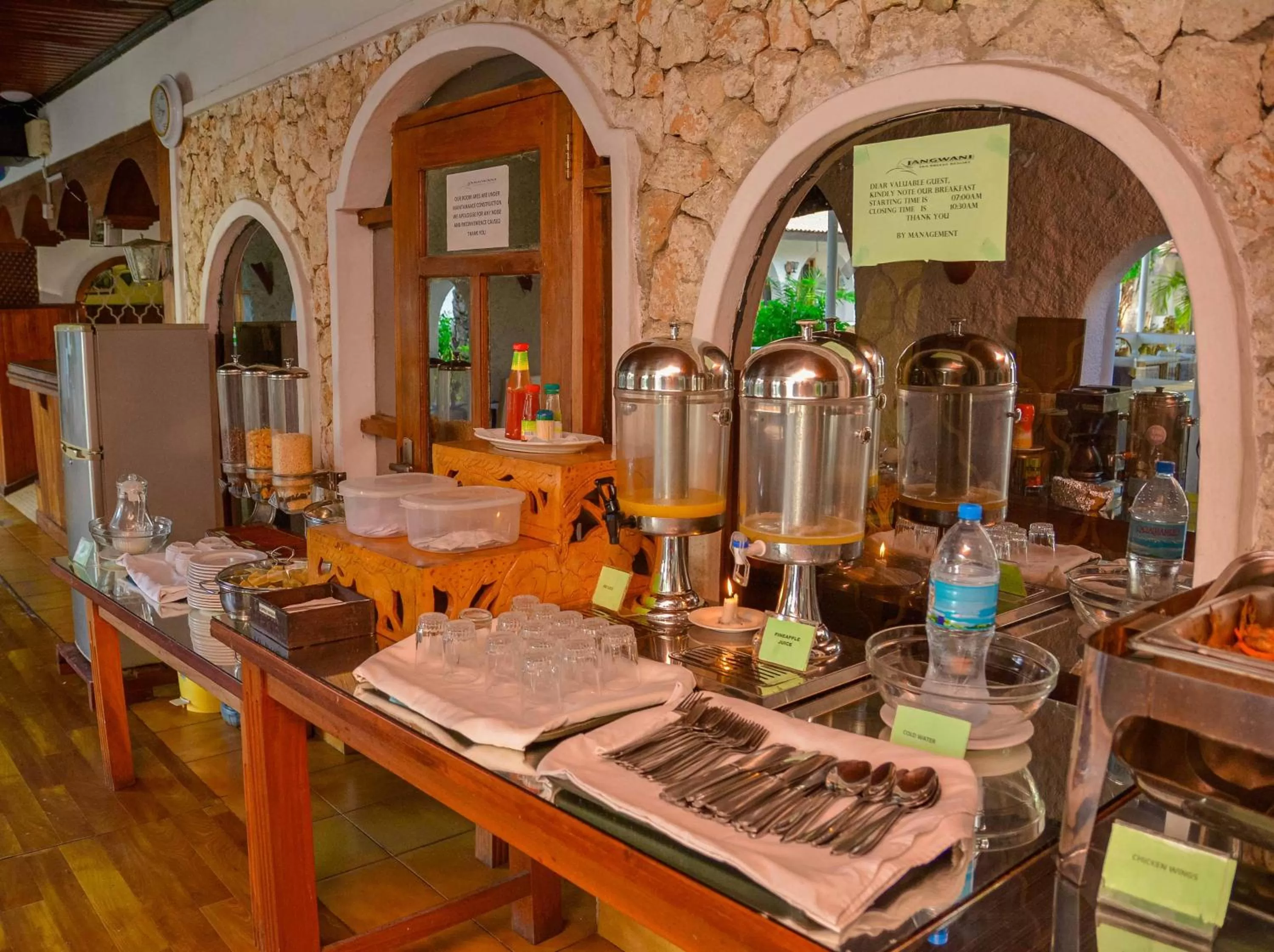 Breakfast in Best Western Jangwani Sea Breeze Resort