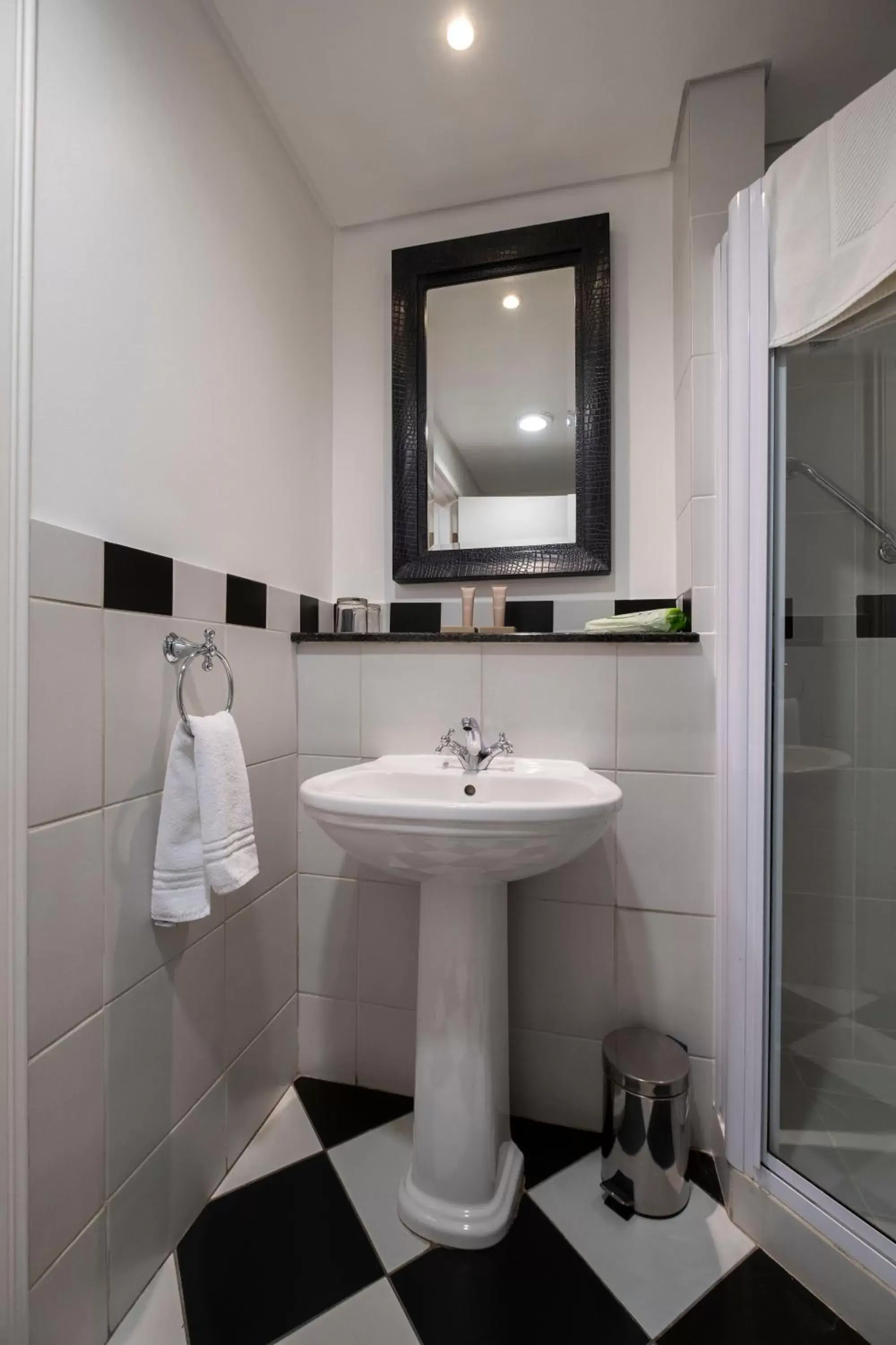 Larger Guest room, 2 Double in Protea Hotel by Marriott Kimberley Larger Guest room, 2 Double in Protea Hotel by Marriott Kimberley