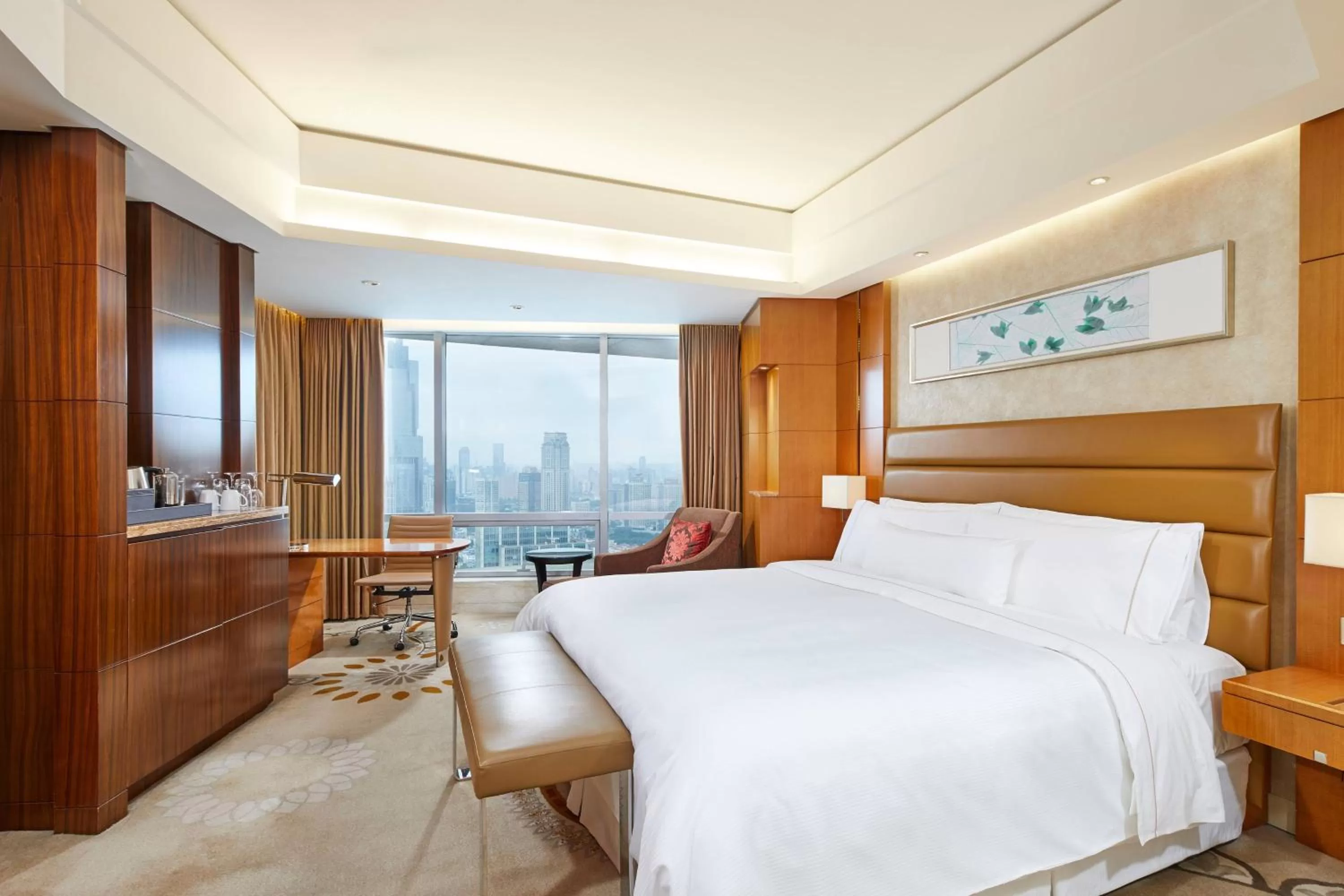 Photo of the whole room, Bed in The Westin Nanjing Xuanwu Lake