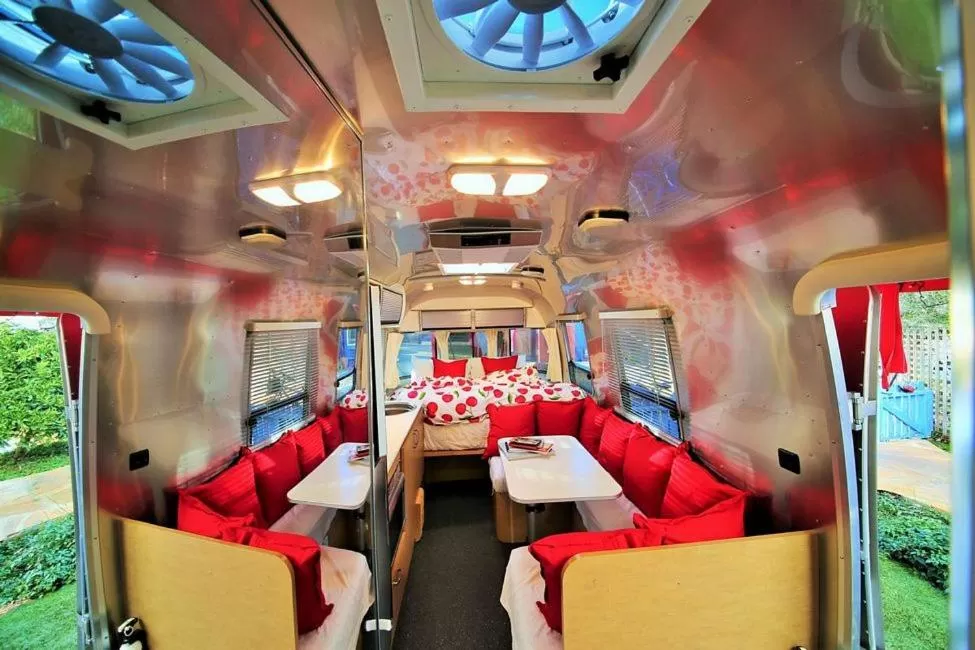 Mobile Home in metro hotel