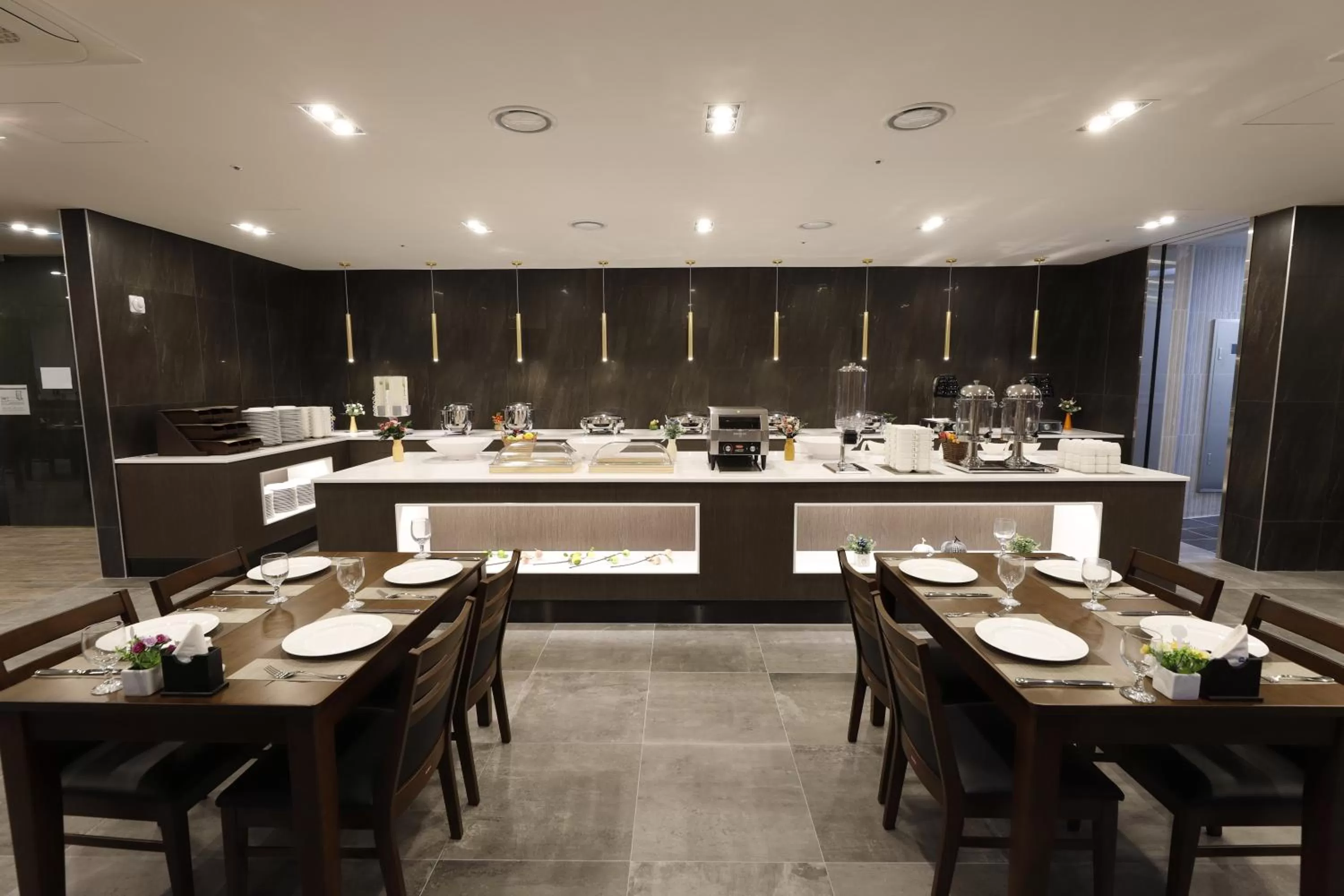 Restaurant/places to eat in Best Western Plus Jeonju