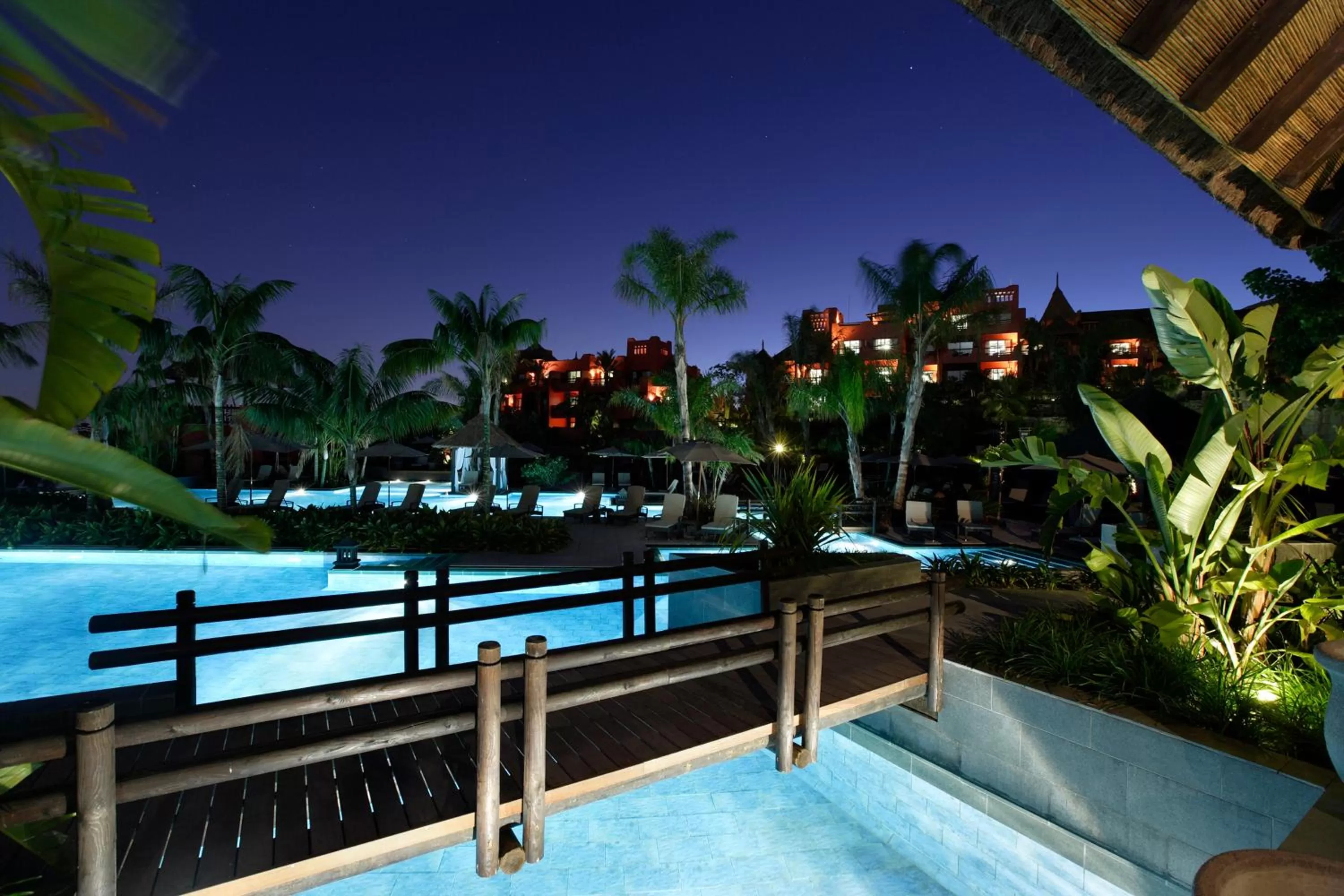 Night in Asia Gardens Hotel & Thai Spa, a Royal Hideaway Hotel