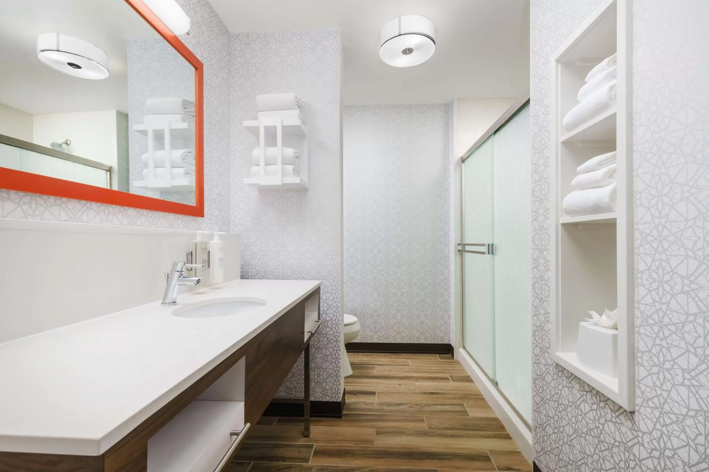 Bathroom in Hampton Inn & Suites West Sacramento