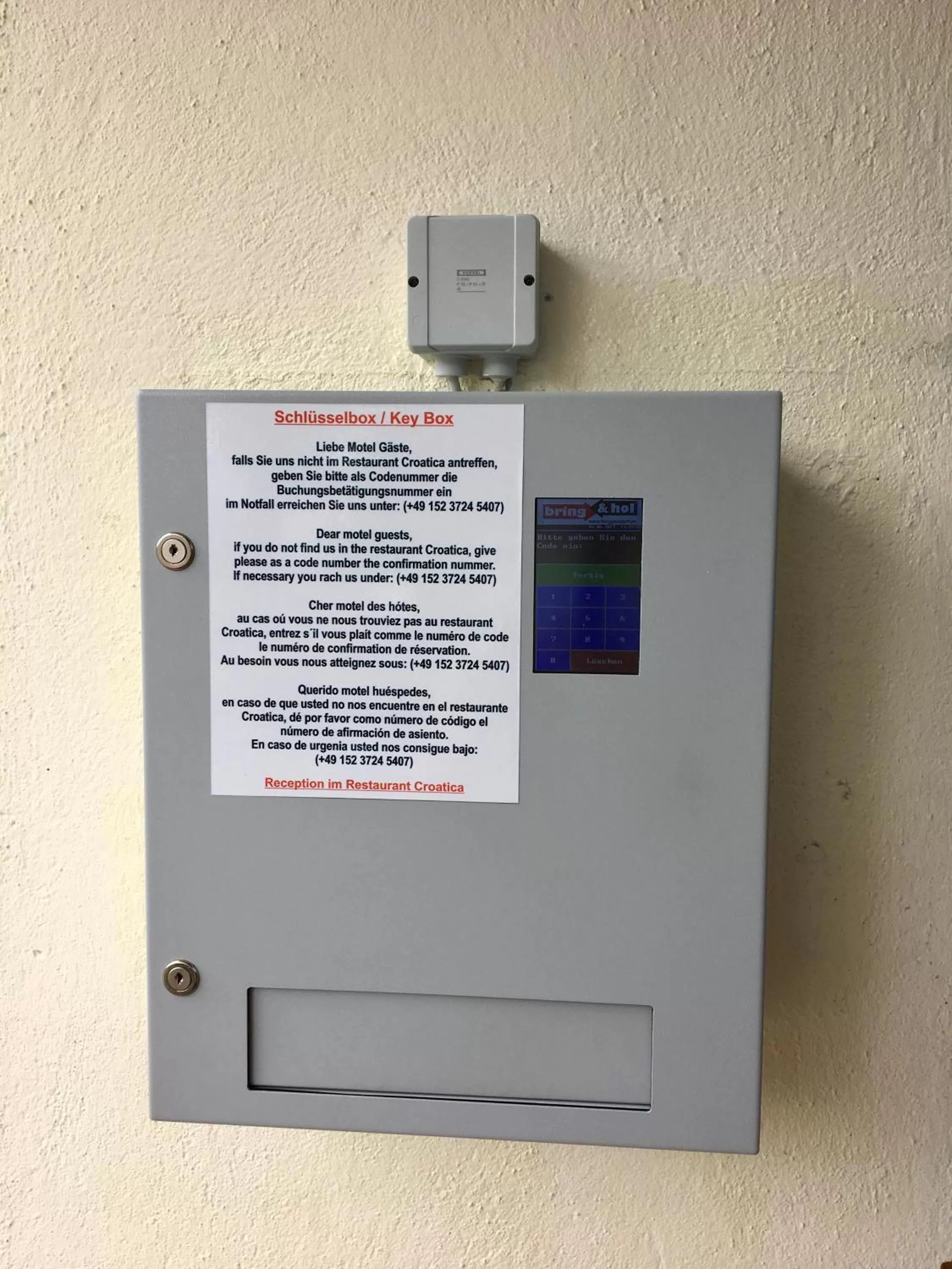 TV/Entertainment Center in Motel Füssen im Allgäu