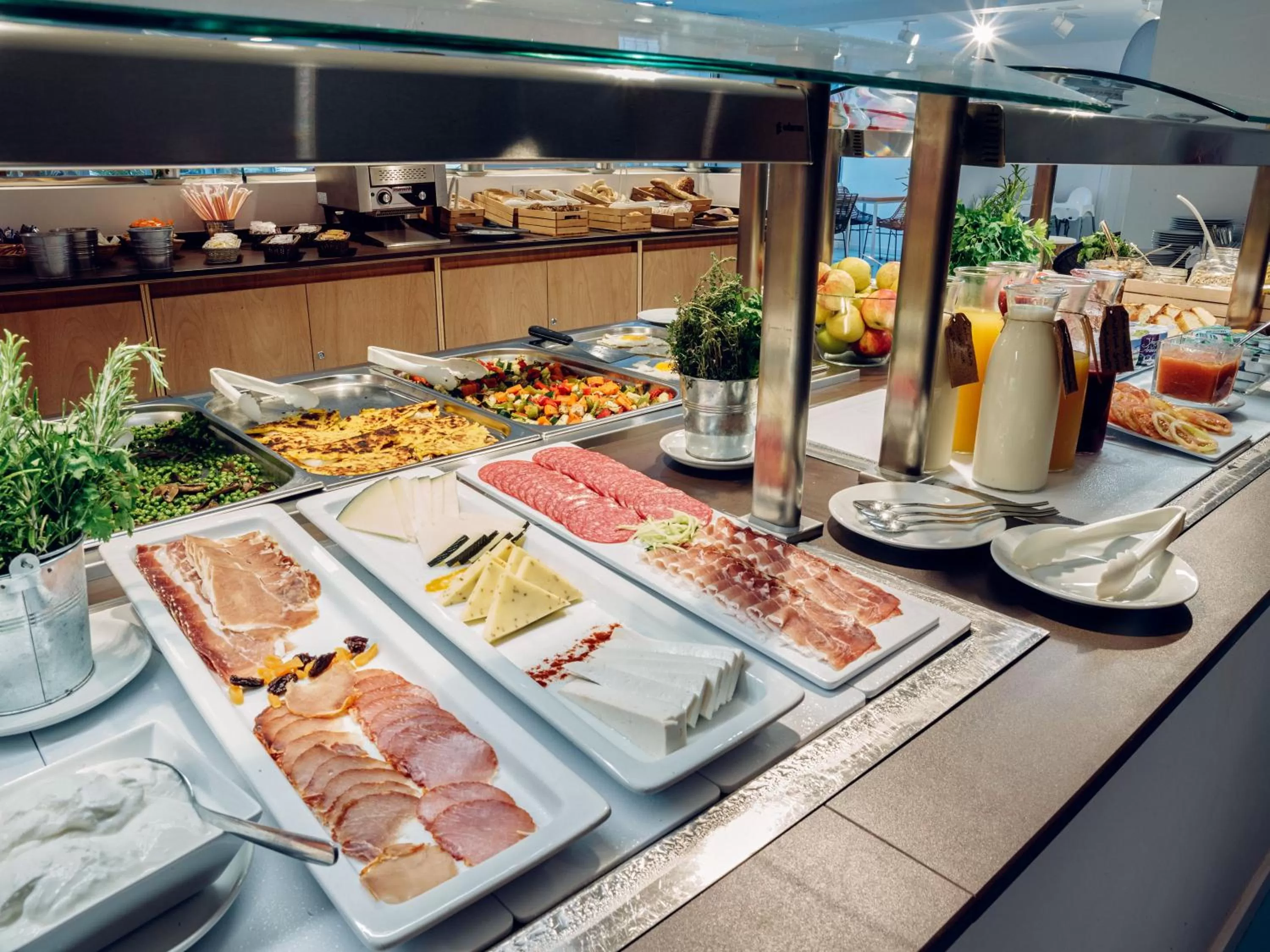 Breakfast in Route Active Hotel