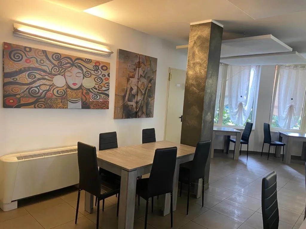 Restaurant/places to eat in Hotel Verdina