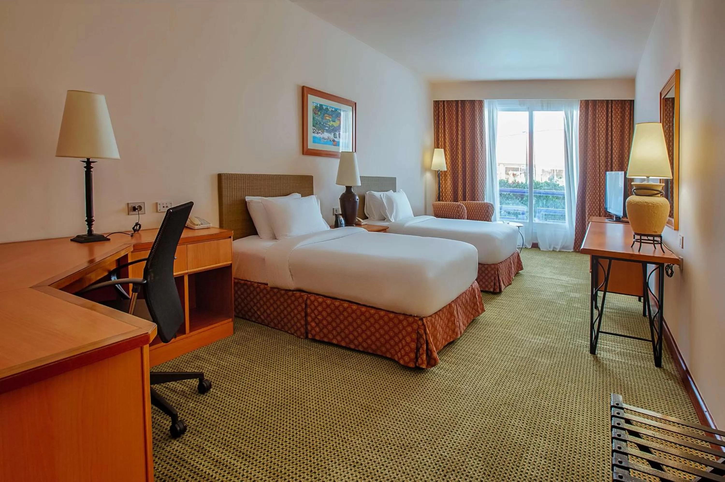 Bedroom, Bed in Hilton Alexandria Green Plaza