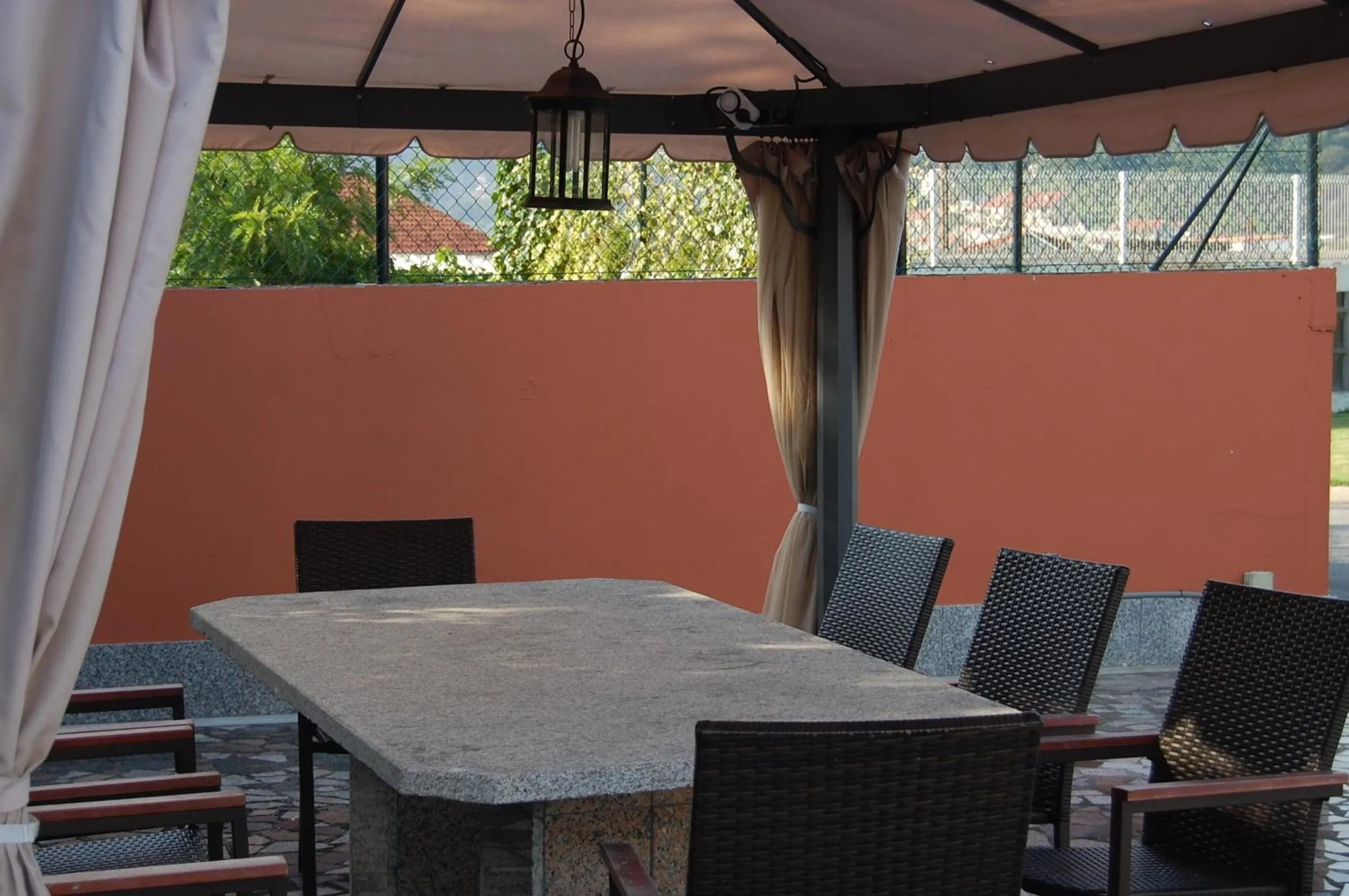 Restaurant/places to eat in Hotel París